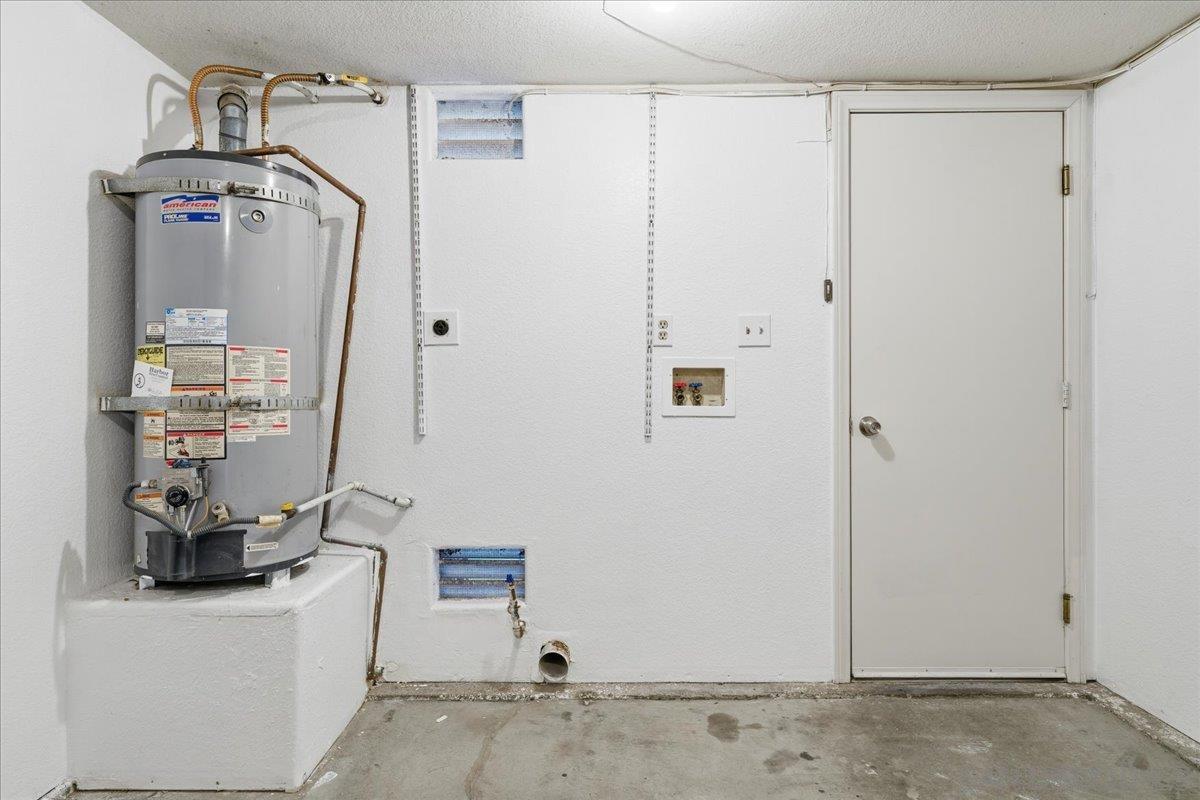 Detail Gallery Image 13 of 30 For 1035 S Mollison Ave  #F,  El Cajon,  CA 92020 - 3 Beds | 2/1 Baths