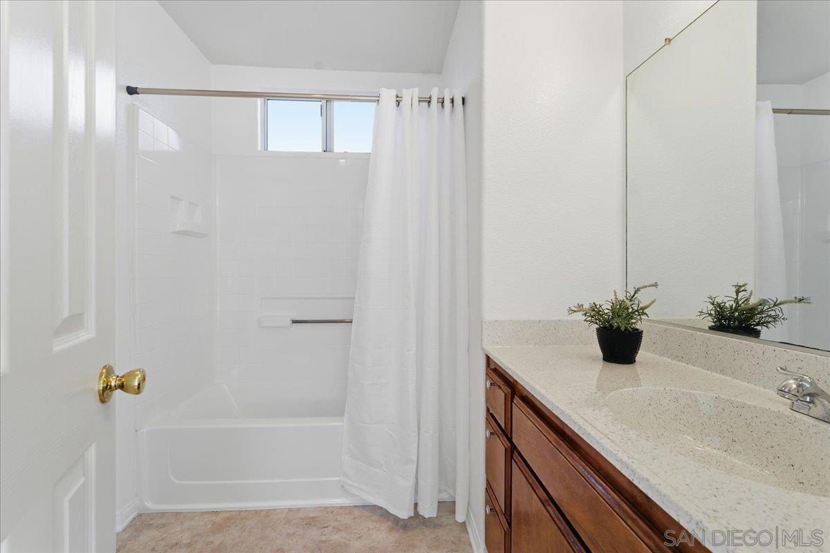 Detail Gallery Image 24 of 30 For 1035 S Mollison Ave  #F,  El Cajon,  CA 92020 - 3 Beds | 2/1 Baths
