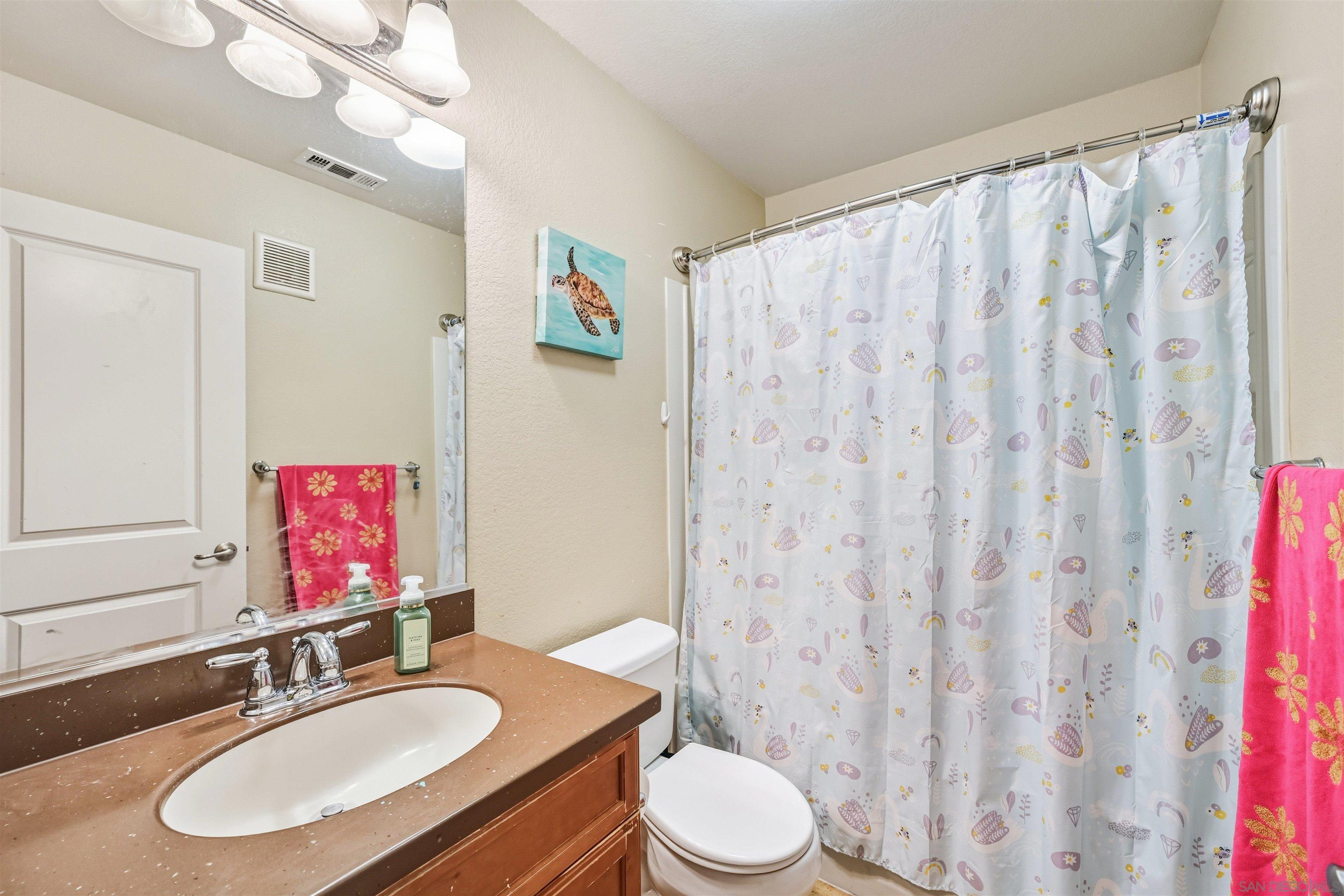 Detail Gallery Image 20 of 29 For 1812  Lime Ct  #4,  Chula Vista,  CA 91913 - 3 Beds | 3/1 Baths