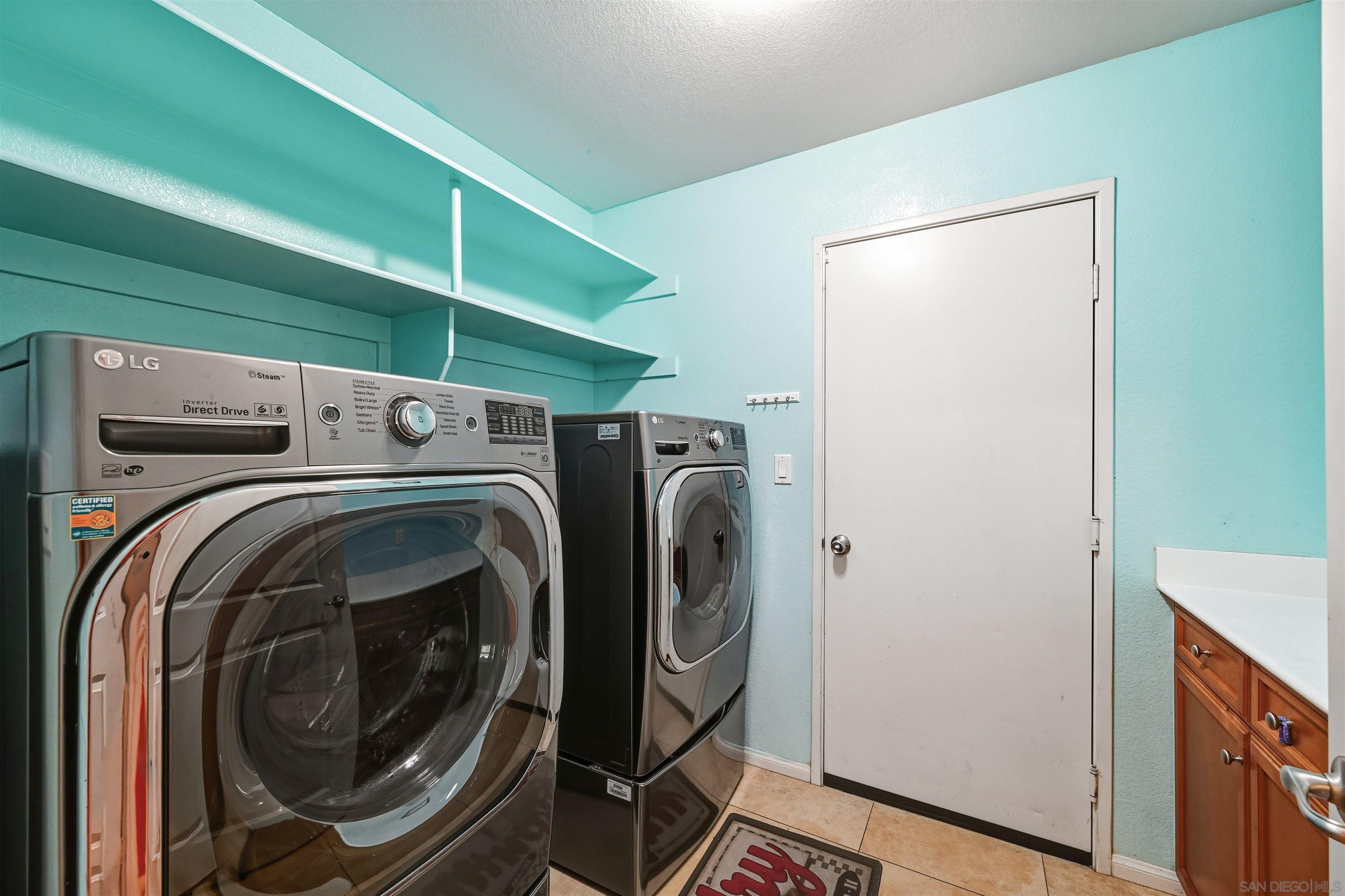 Detail Gallery Image 22 of 29 For 1812  Lime Ct  #4,  Chula Vista,  CA 91913 - 3 Beds | 3/1 Baths