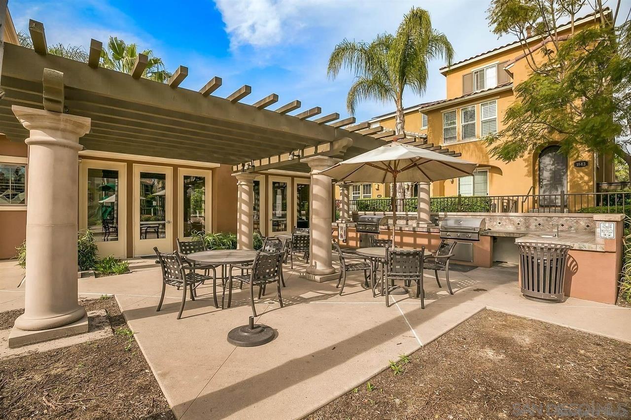 Detail Gallery Image 25 of 29 For 1812  Lime Ct  #4,  Chula Vista,  CA 91913 - 3 Beds | 3/1 Baths