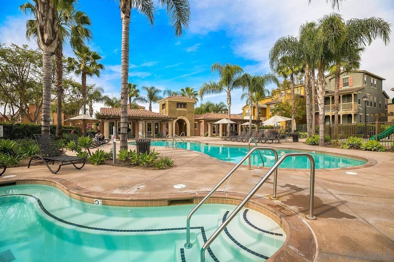 Detail Gallery Image 28 of 29 For 1812  Lime Ct  #4,  Chula Vista,  CA 91913 - 3 Beds | 3/1 Baths