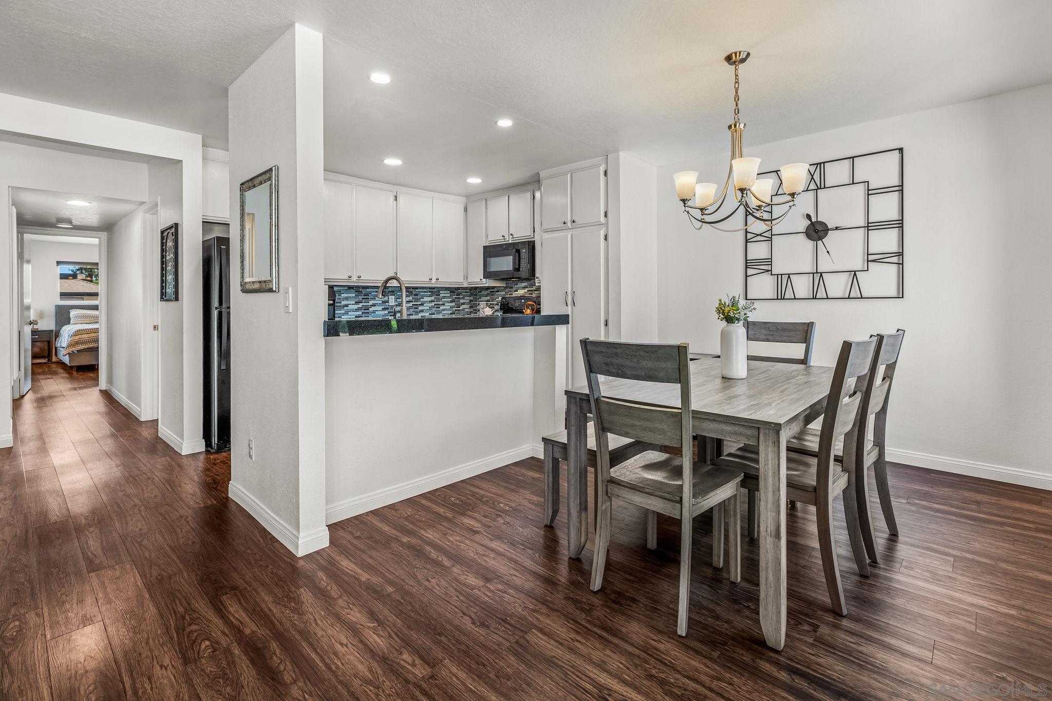 Detail Gallery Image 10 of 28 For 450 W Vermont  #1602,  Escondido,  CA 92025 - 2 Beds | 2 Baths