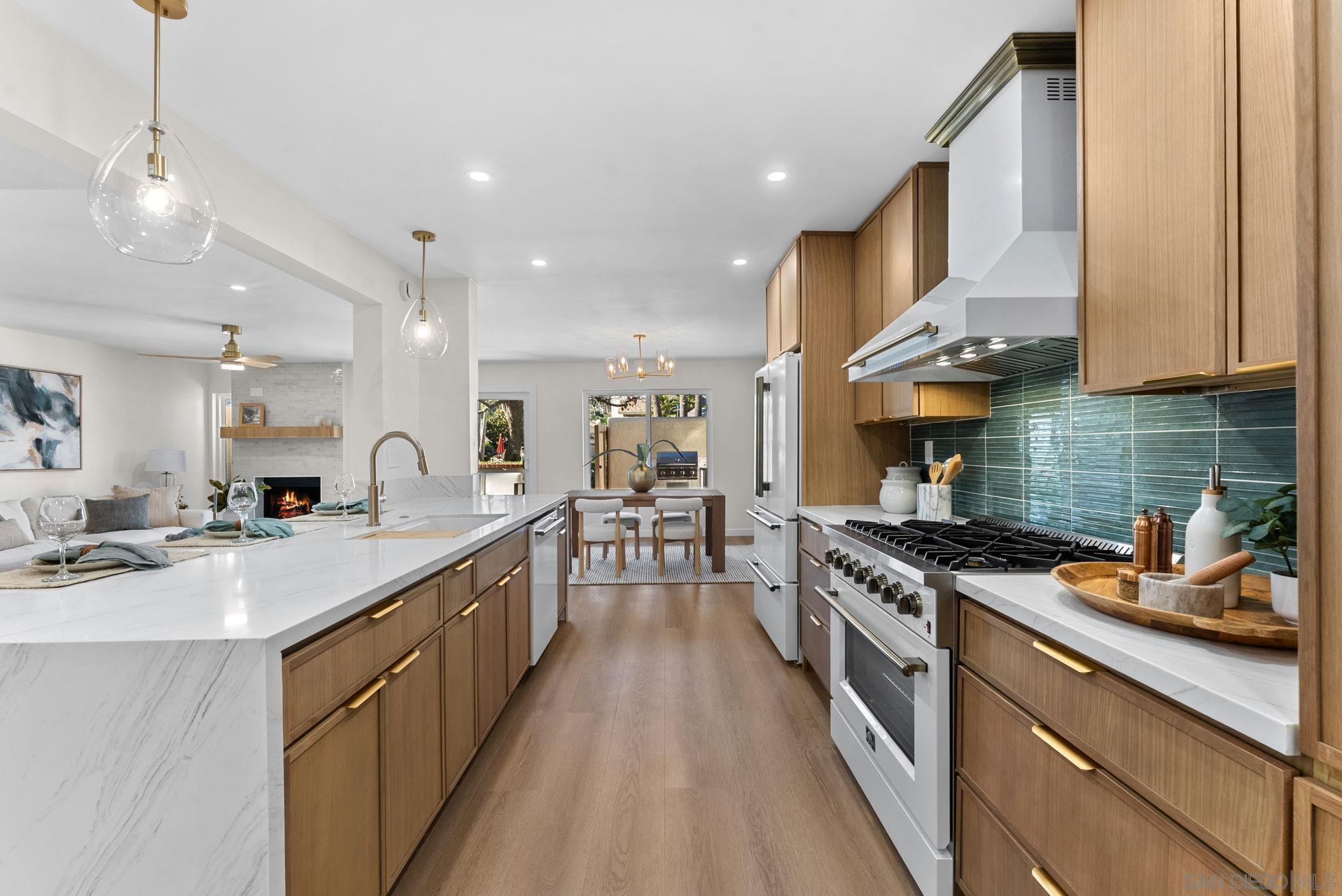 Detail Gallery Image 3 of 46 For 16048  via Viajera, Rancho Santa Fe,  CA 92091 - 3 Beds | 3 Baths