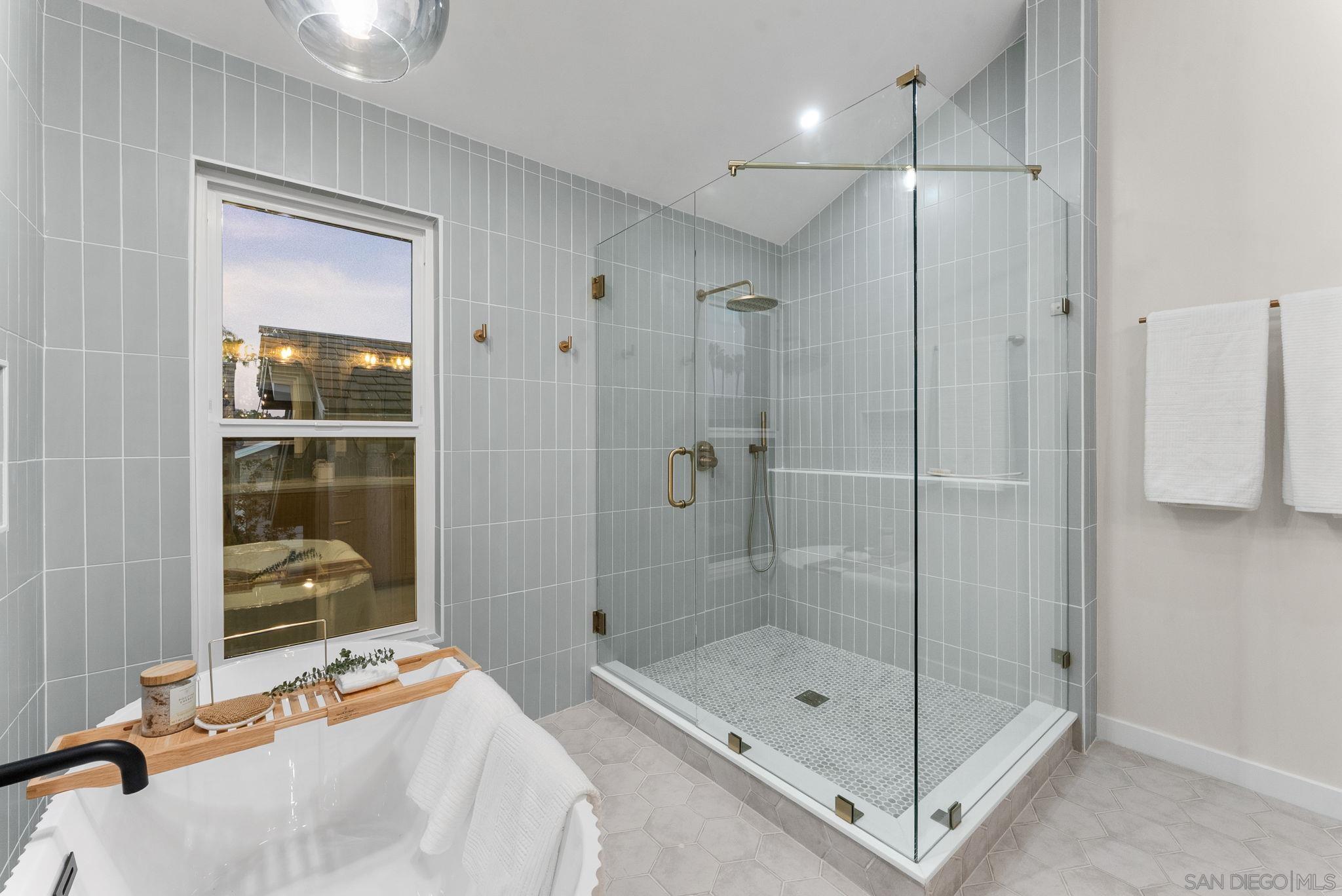 Detail Gallery Image 24 of 46 For 16048  via Viajera, Rancho Santa Fe,  CA 92091 - 3 Beds | 3 Baths