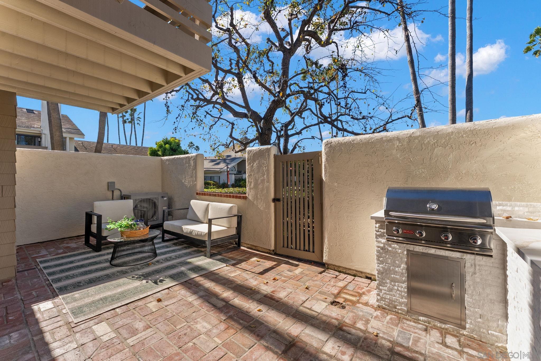 Detail Gallery Image 33 of 46 For 16048  via Viajera, Rancho Santa Fe,  CA 92091 - 3 Beds | 3 Baths