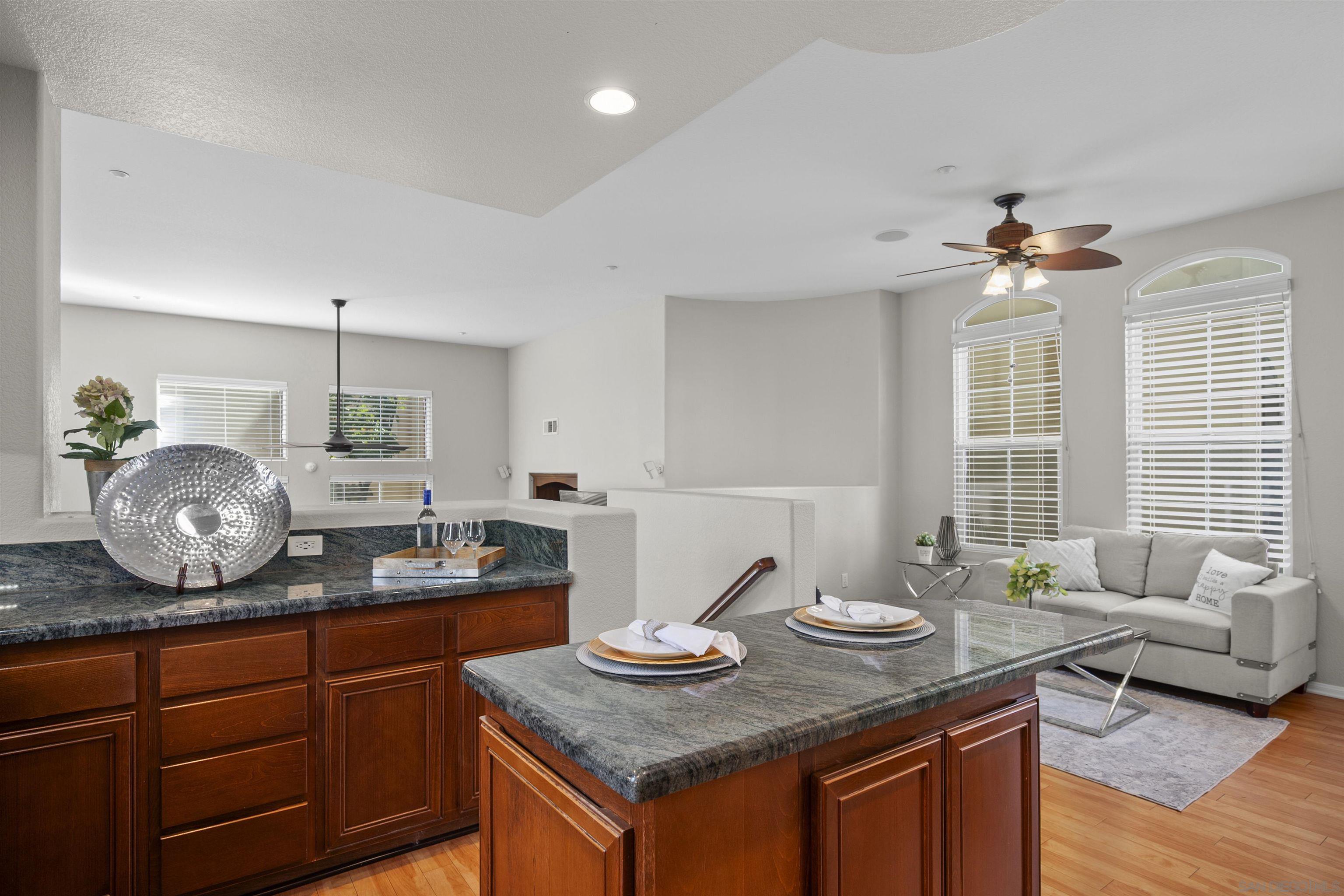 Detail Gallery Image 16 of 57 For 2701  Villas Way, San Diego,  CA 92108 - 3 Beds | 2/1 Baths