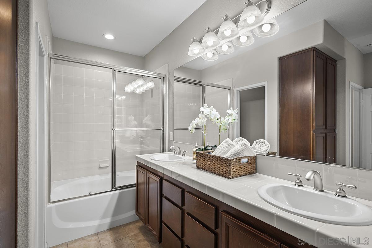 Detail Gallery Image 23 of 57 For 2701  Villas Way, San Diego,  CA 92108 - 3 Beds | 2/1 Baths