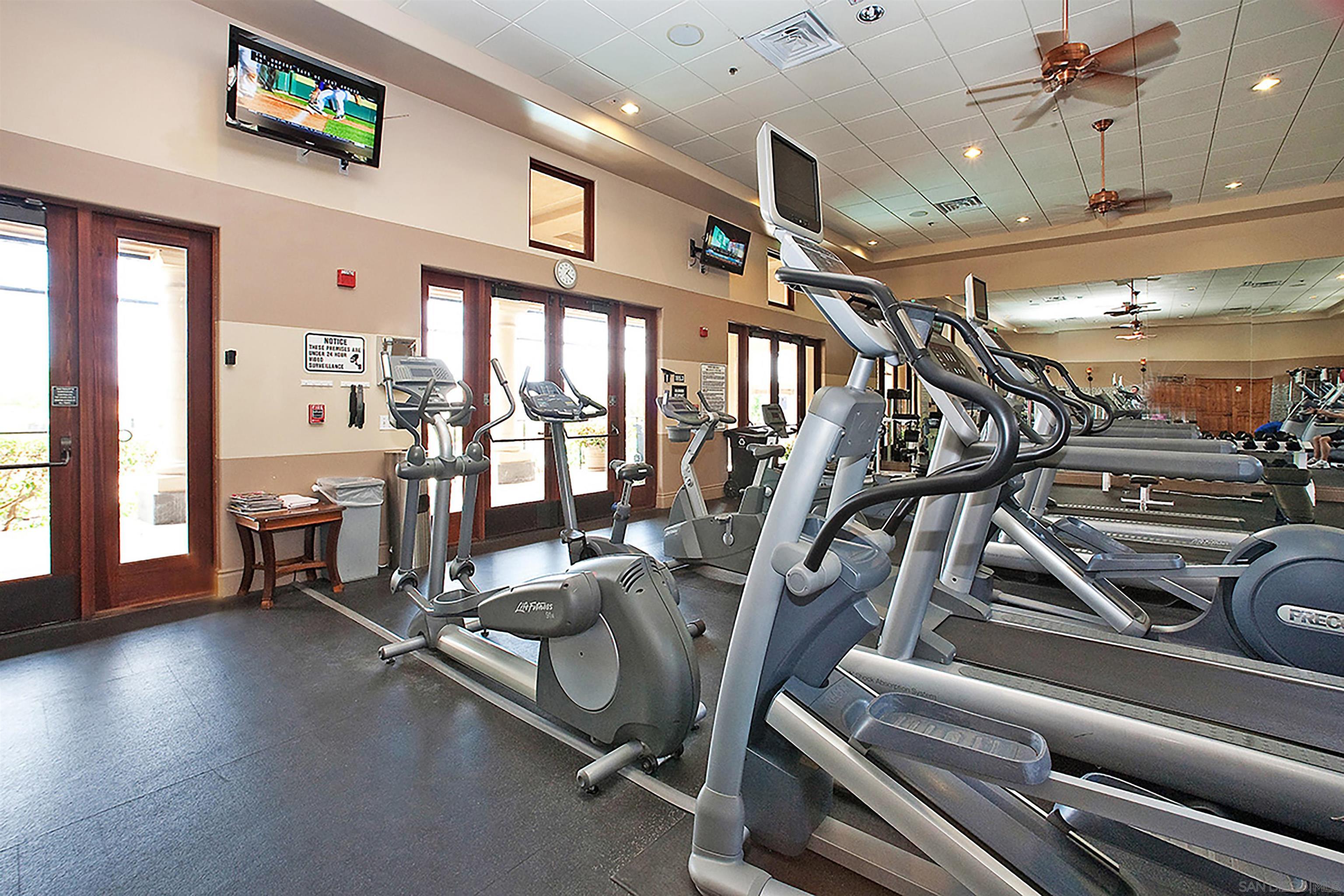 Detail Gallery Image 51 of 57 For 2701  Villas Way, San Diego,  CA 92108 - 3 Beds | 2/1 Baths