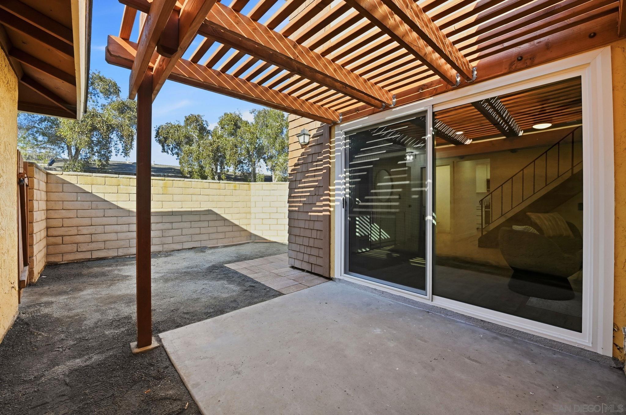 Detail Gallery Image 32 of 37 For 2320  Euclid Ave  #1,  National City,  CA 91950 - 2 Beds | 1/1 Baths