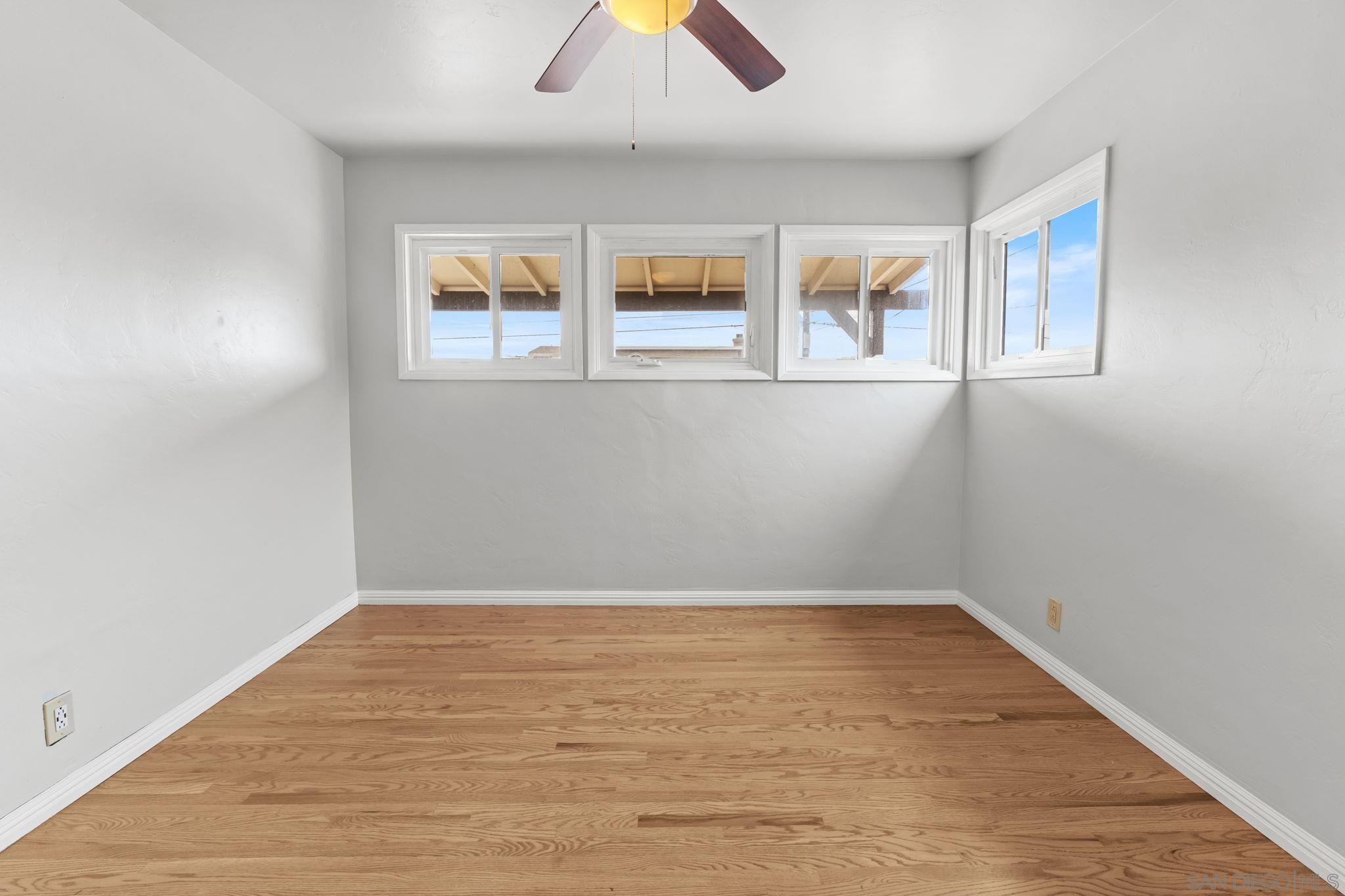 Detail Gallery Image 11 of 27 For 2429  Calle Serena, San Diego,  CA 92139 - 3 Beds | 1 Baths