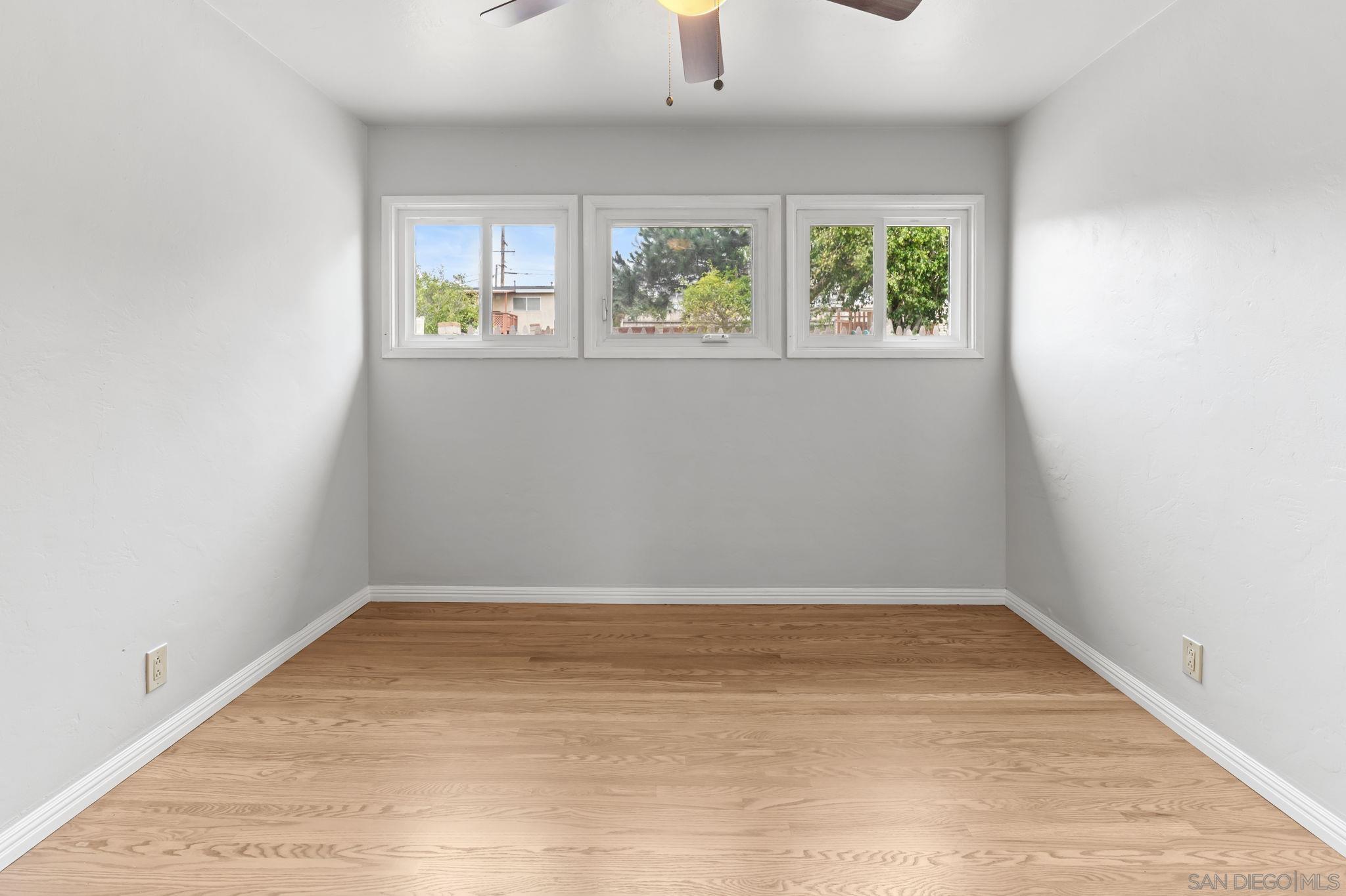 Detail Gallery Image 13 of 27 For 2429  Calle Serena, San Diego,  CA 92139 - 3 Beds | 1 Baths