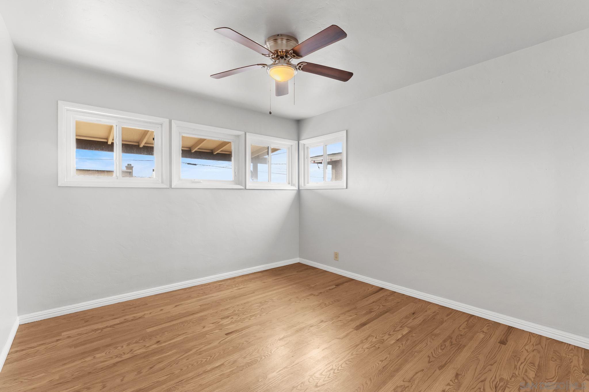 Detail Gallery Image 14 of 27 For 2429  Calle Serena, San Diego,  CA 92139 - 3 Beds | 1 Baths