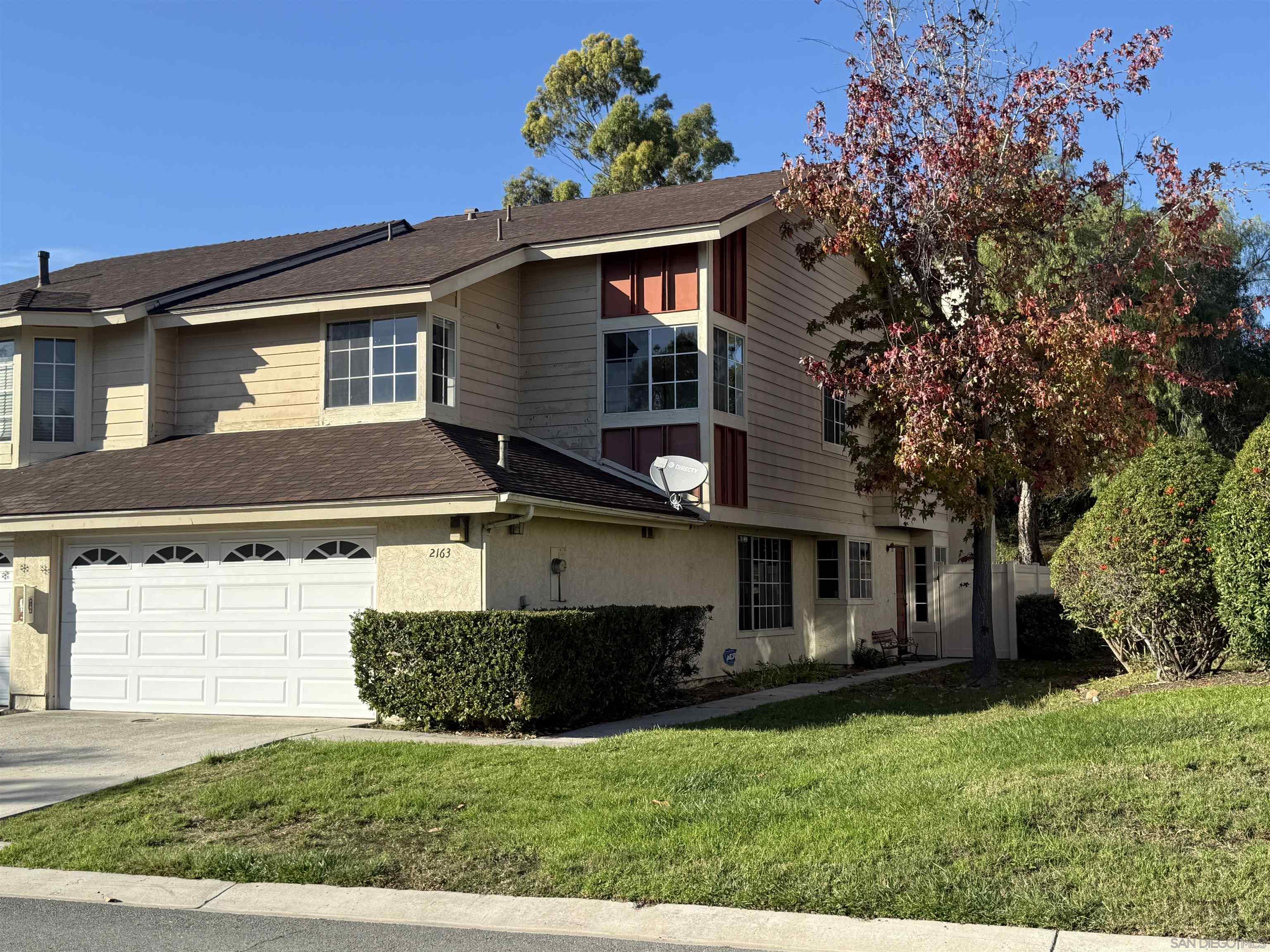 Detail Gallery Image 2 of 45 For 2163  Manzana Way, San Diego,  CA 92139 - 4 Beds | 2/1 Baths