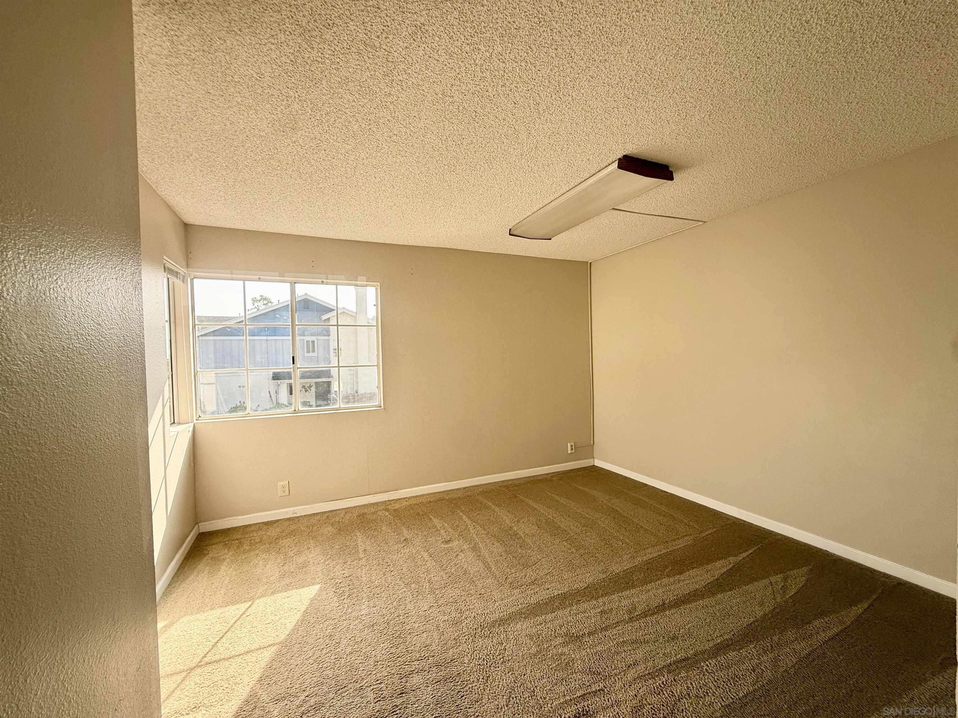 Detail Gallery Image 32 of 45 For 2163  Manzana Way, San Diego,  CA 92139 - 4 Beds | 2/1 Baths