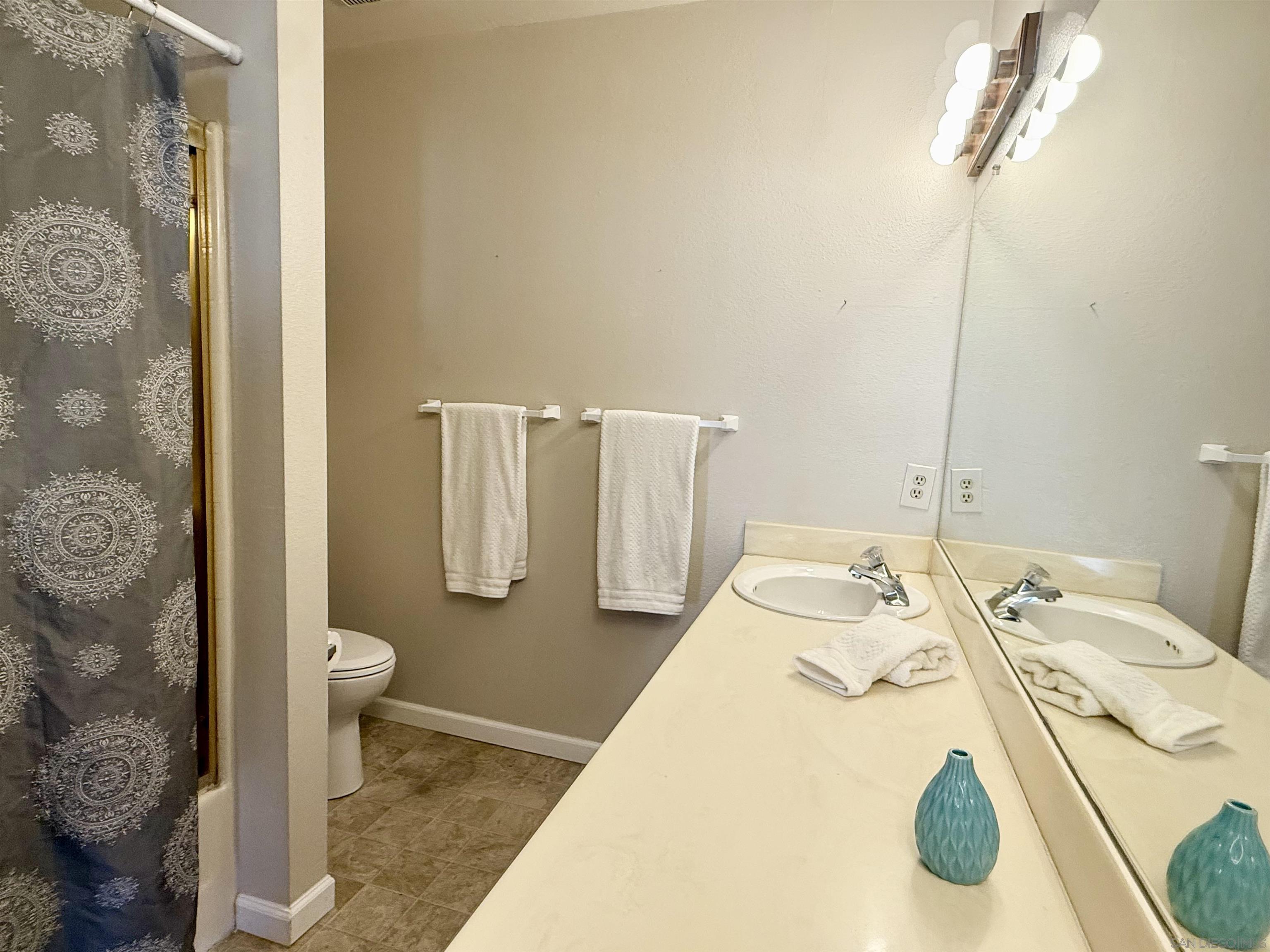 Detail Gallery Image 34 of 45 For 2163  Manzana Way, San Diego,  CA 92139 - 4 Beds | 2/1 Baths