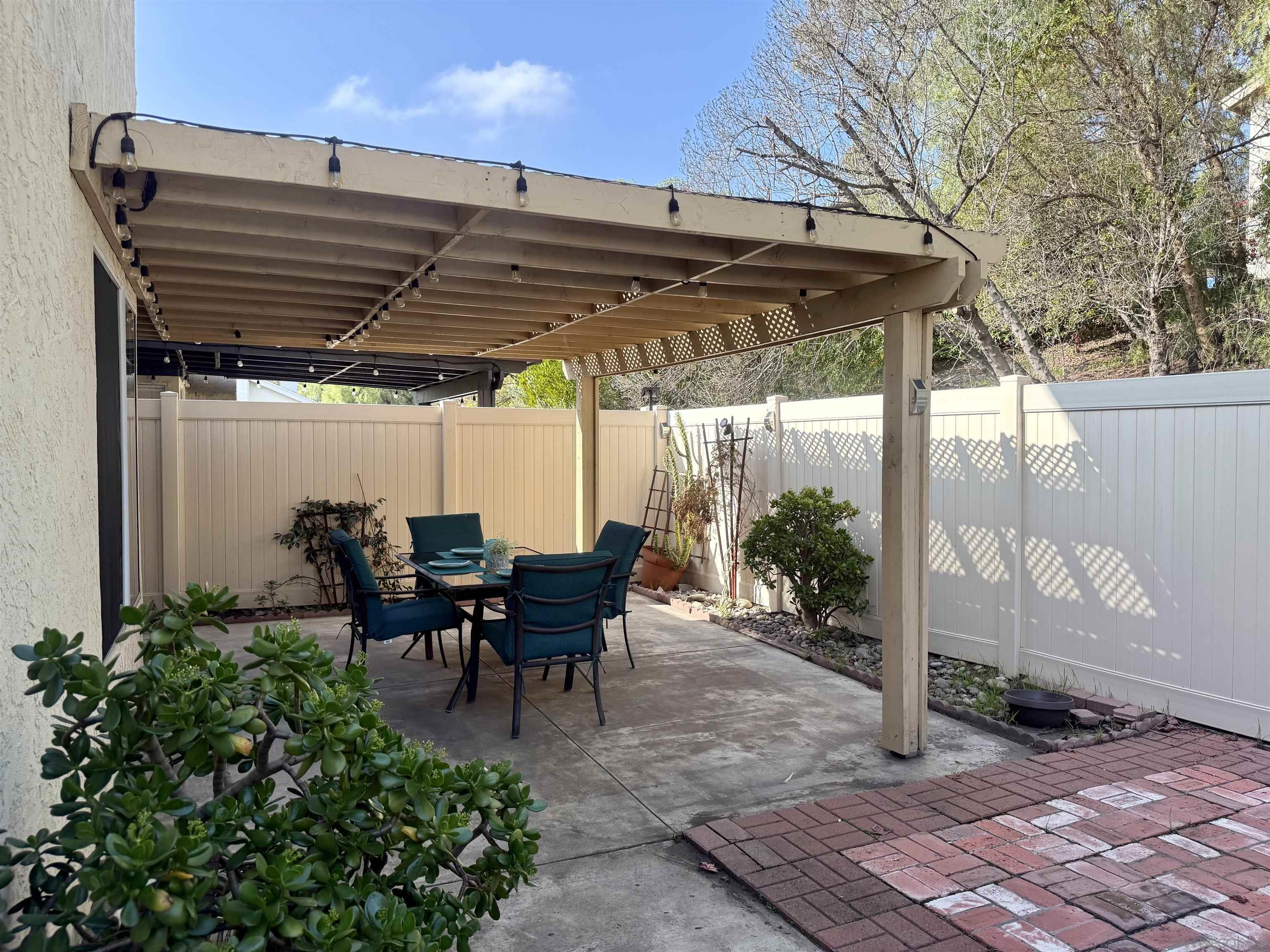 Detail Gallery Image 37 of 45 For 2163  Manzana Way, San Diego,  CA 92139 - 4 Beds | 2/1 Baths