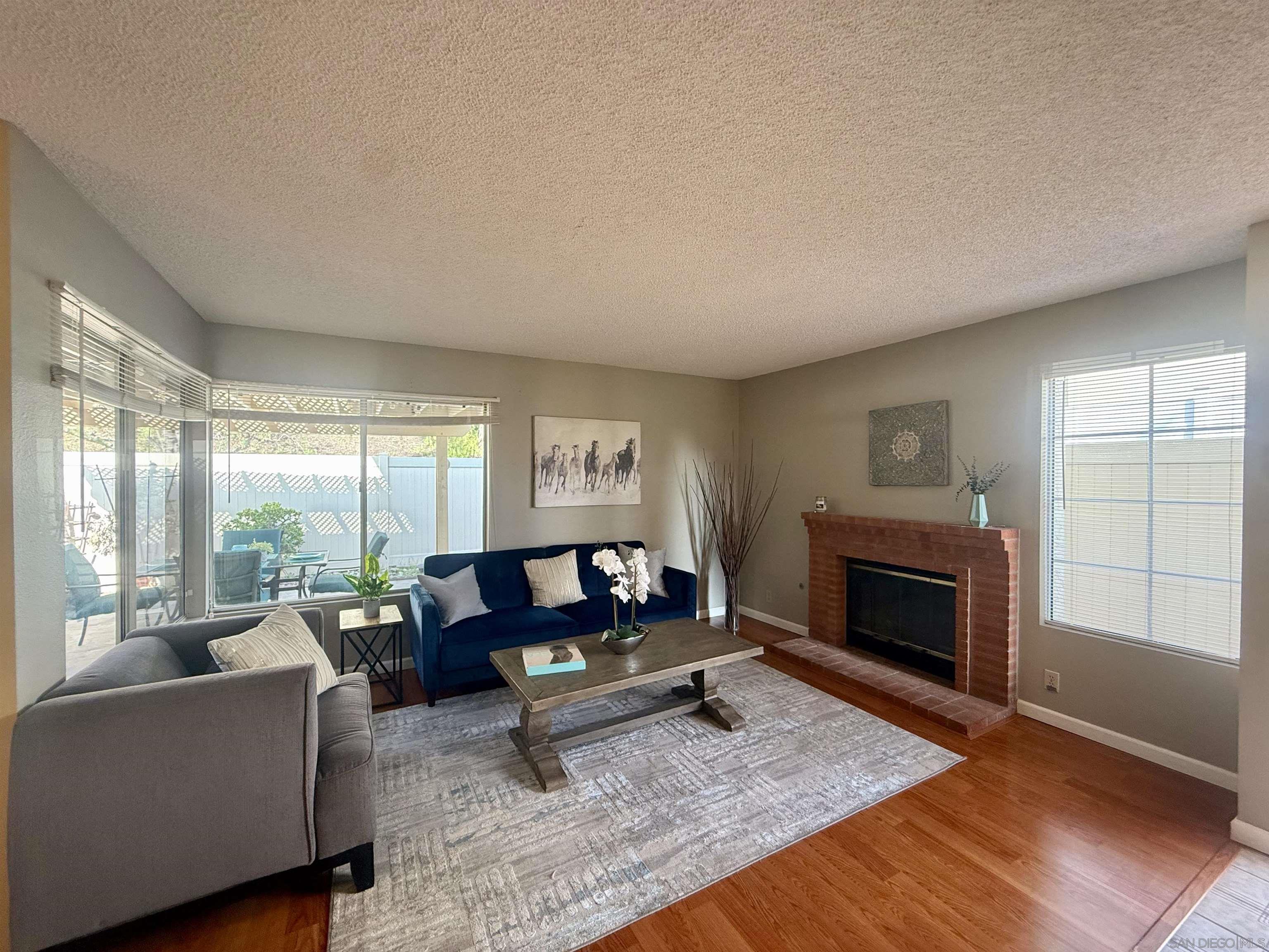 Detail Gallery Image 5 of 45 For 2163  Manzana Way, San Diego,  CA 92139 - 4 Beds | 2/1 Baths