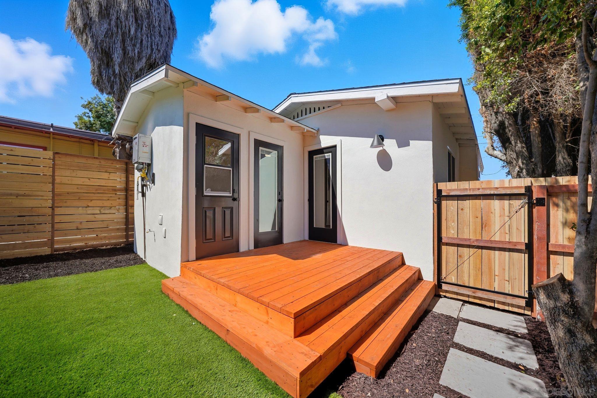 Detail Gallery Image 11 of 16 For 3621  Collier Ave., San Diego,  CA 92116 - 2 Beds | 1 Baths