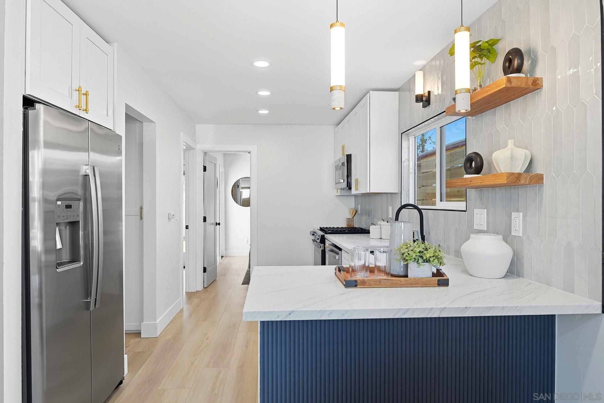 Detail Gallery Image 6 of 16 For 3621  Collier Ave., San Diego,  CA 92116 - 2 Beds | 1 Baths