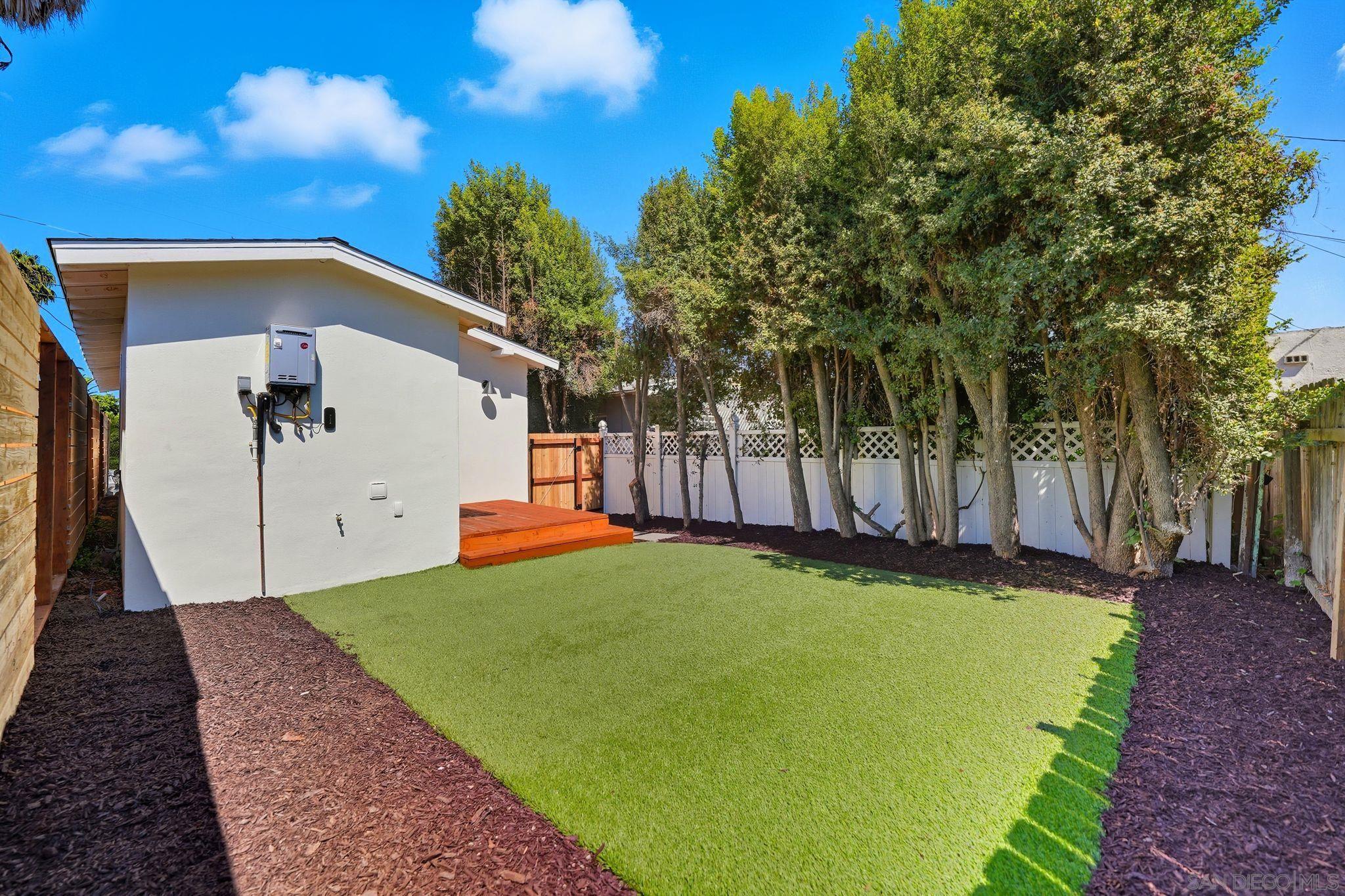 Detail Gallery Image 10 of 16 For 3621  Collier Ave., San Diego,  CA 92116 - 2 Beds | 1 Baths