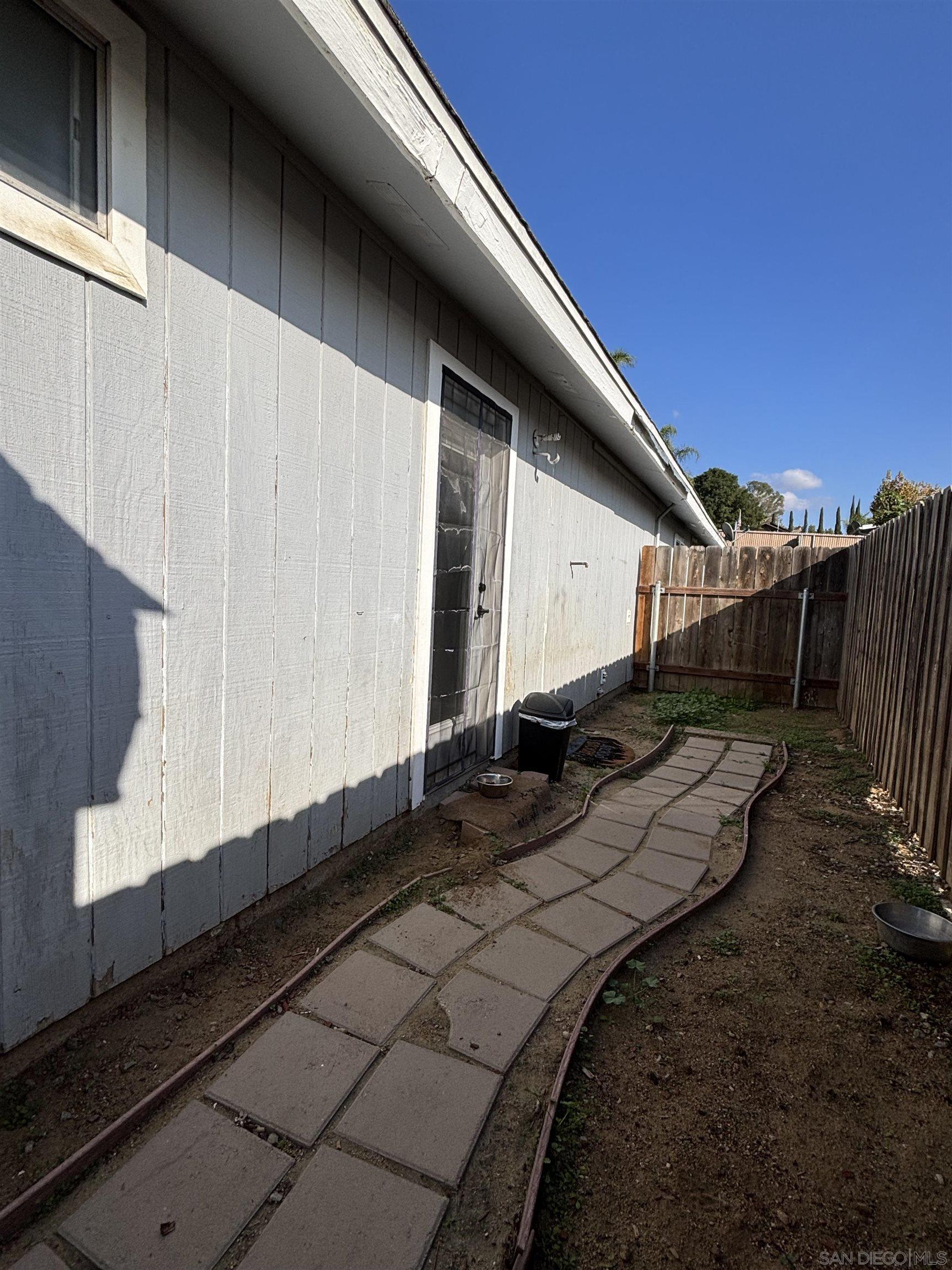 Detail Gallery Image 16 of 40 For 8209-8211  Jema Way, Santee,  CA 92071 - – Beds | – Baths