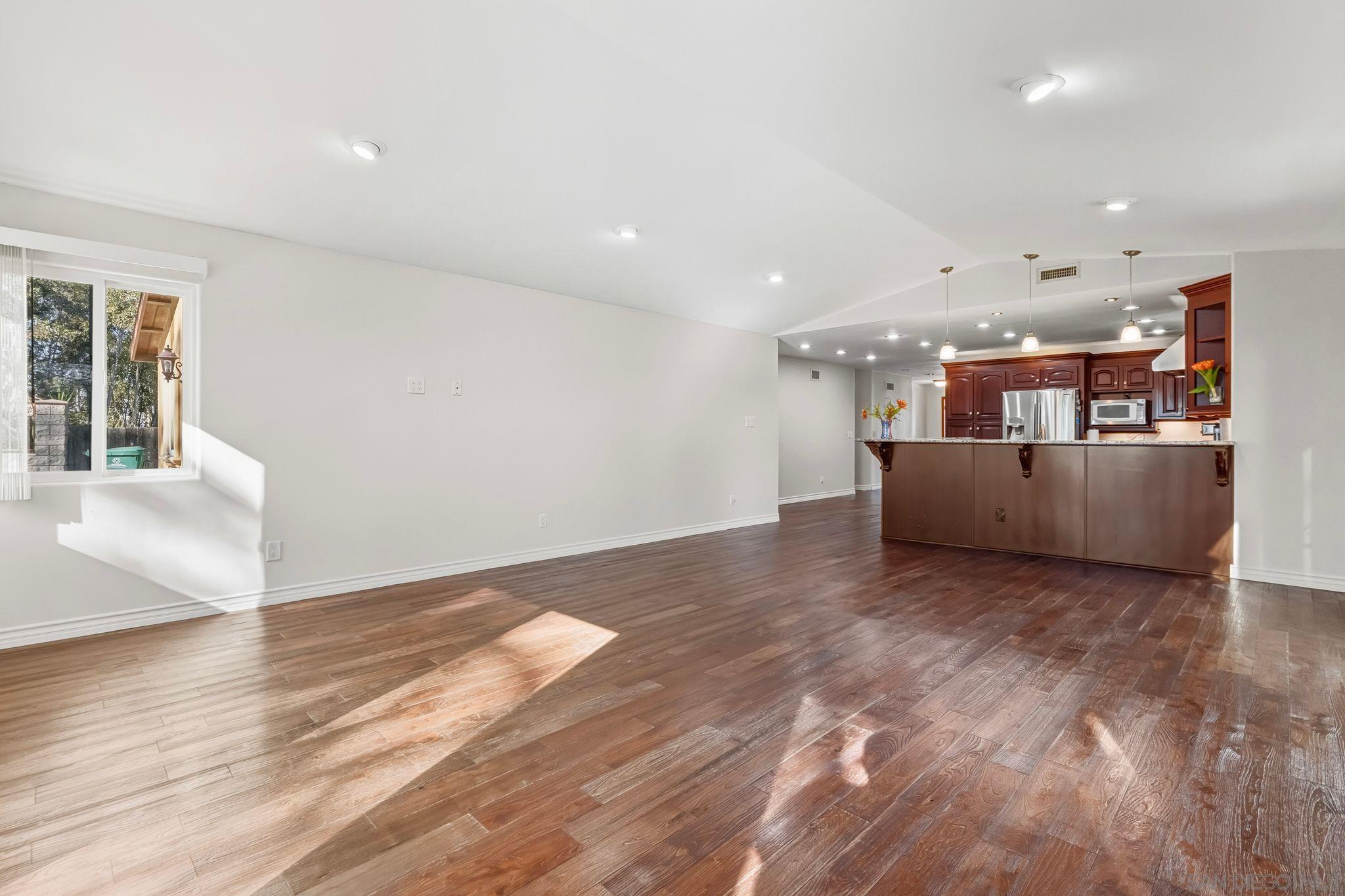 Detail Gallery Image 16 of 32 For 7191  Dinovo, San Diego,  CA 92114 - 3 Beds | 2 Baths