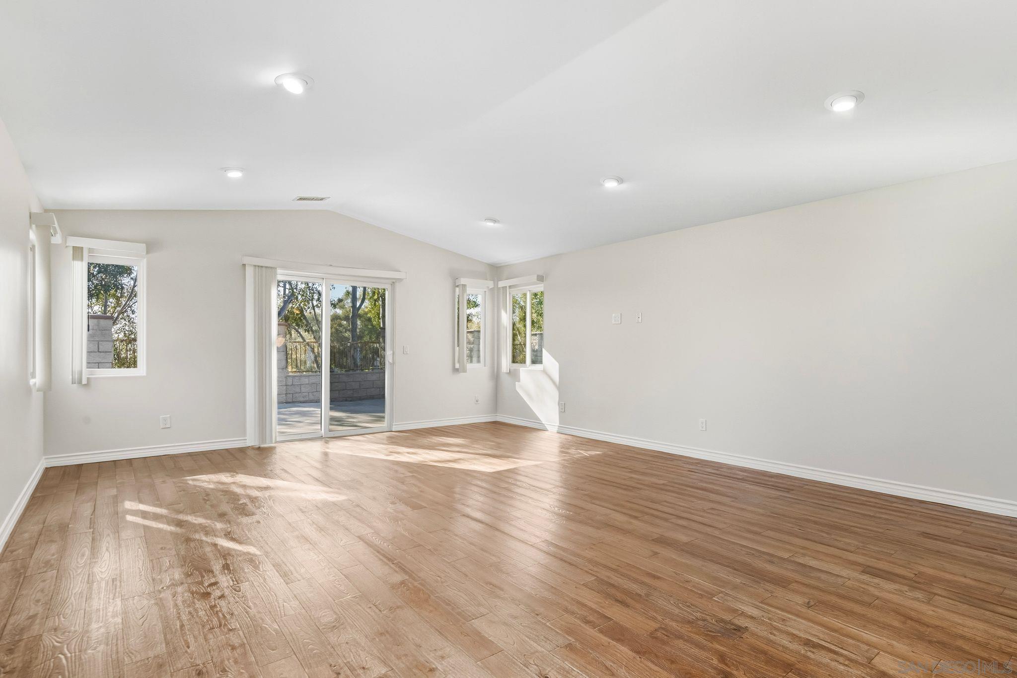 Detail Gallery Image 18 of 32 For 7191  Dinovo, San Diego,  CA 92114 - 3 Beds | 2 Baths