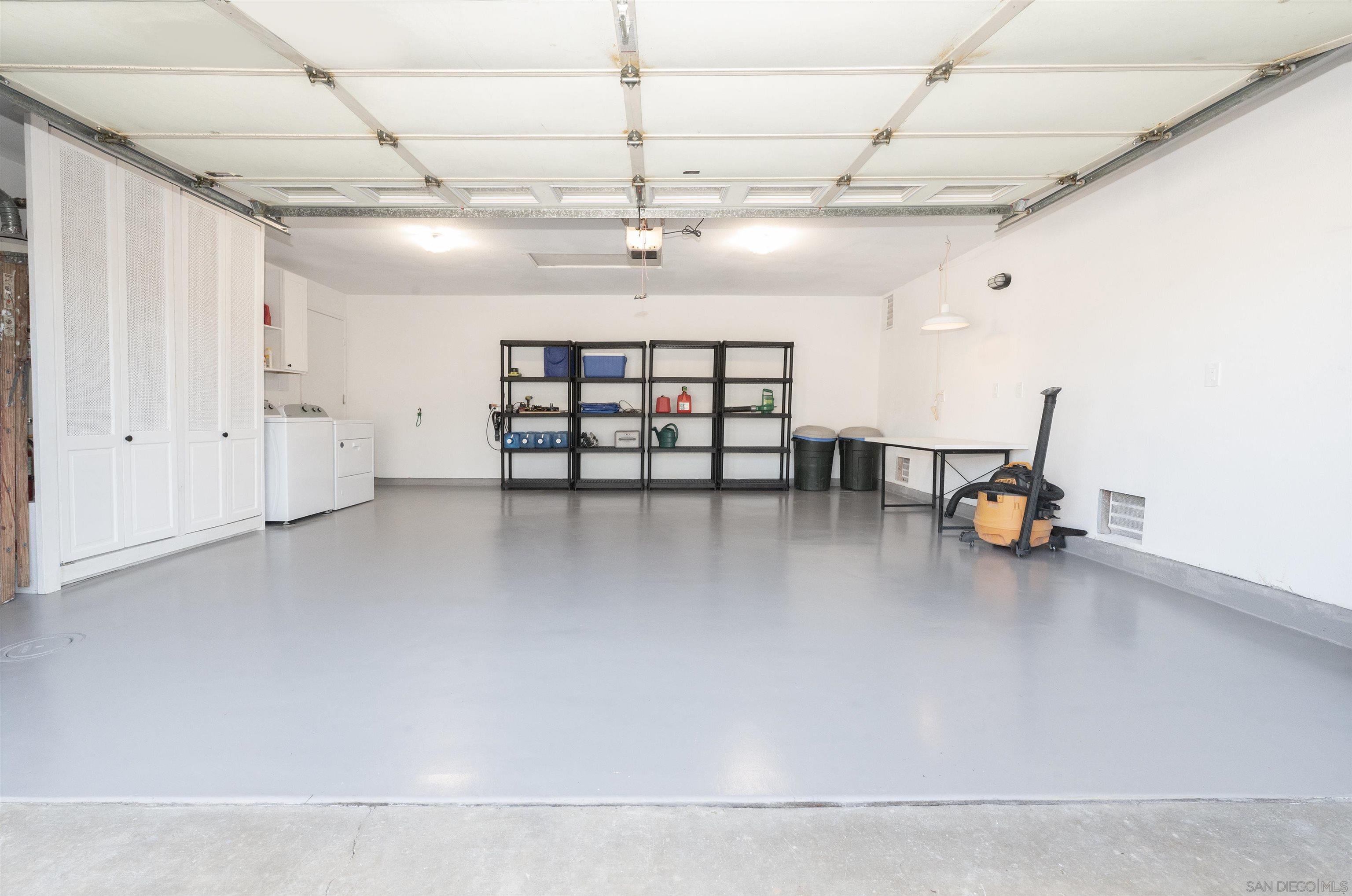 Detail Gallery Image 16 of 19 For 6351  Plaza Cuernavaca, San Diego,  CA 92114 - 3 Beds | 2 Baths