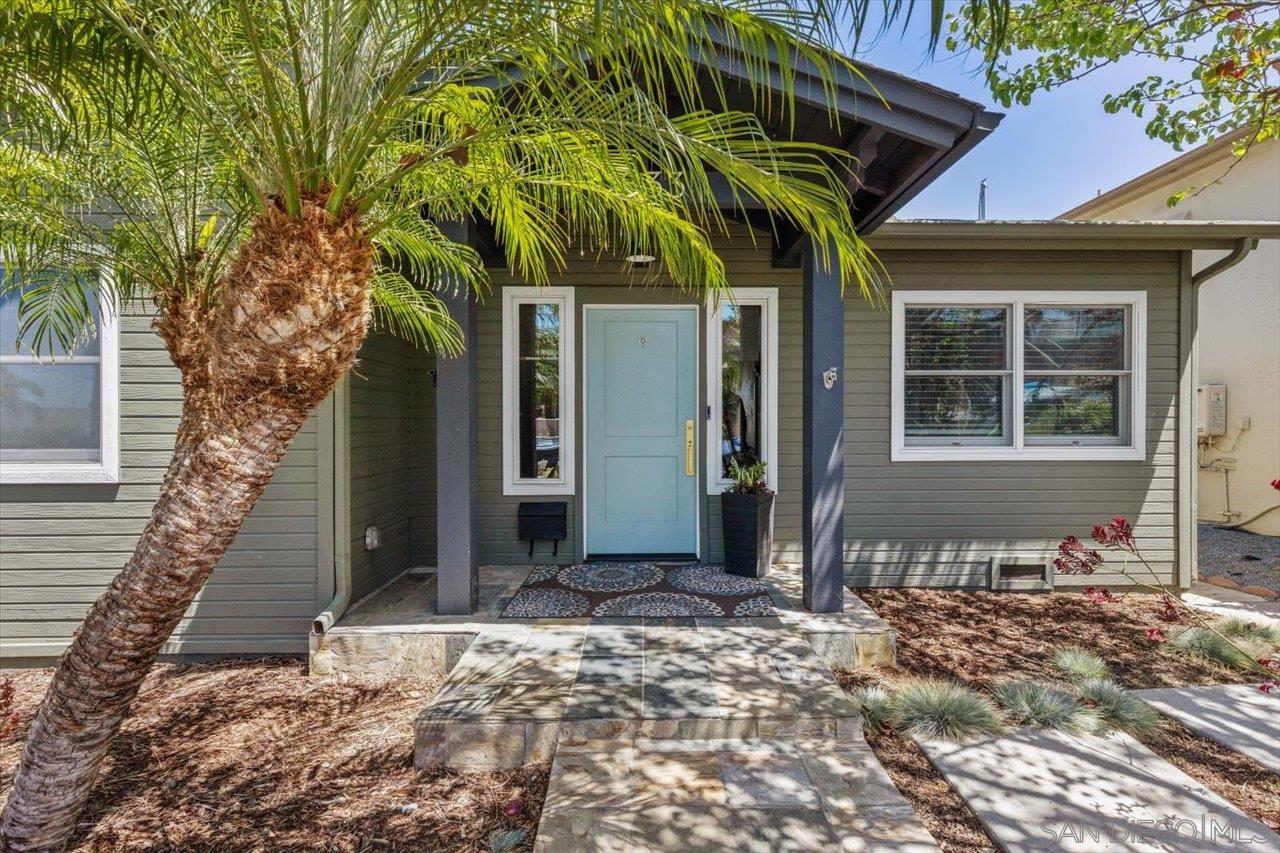 Detail Gallery Image 2 of 28 For 1833  Tustin St, San Diego,  CA 92106 - 4 Beds | 2/1 Baths