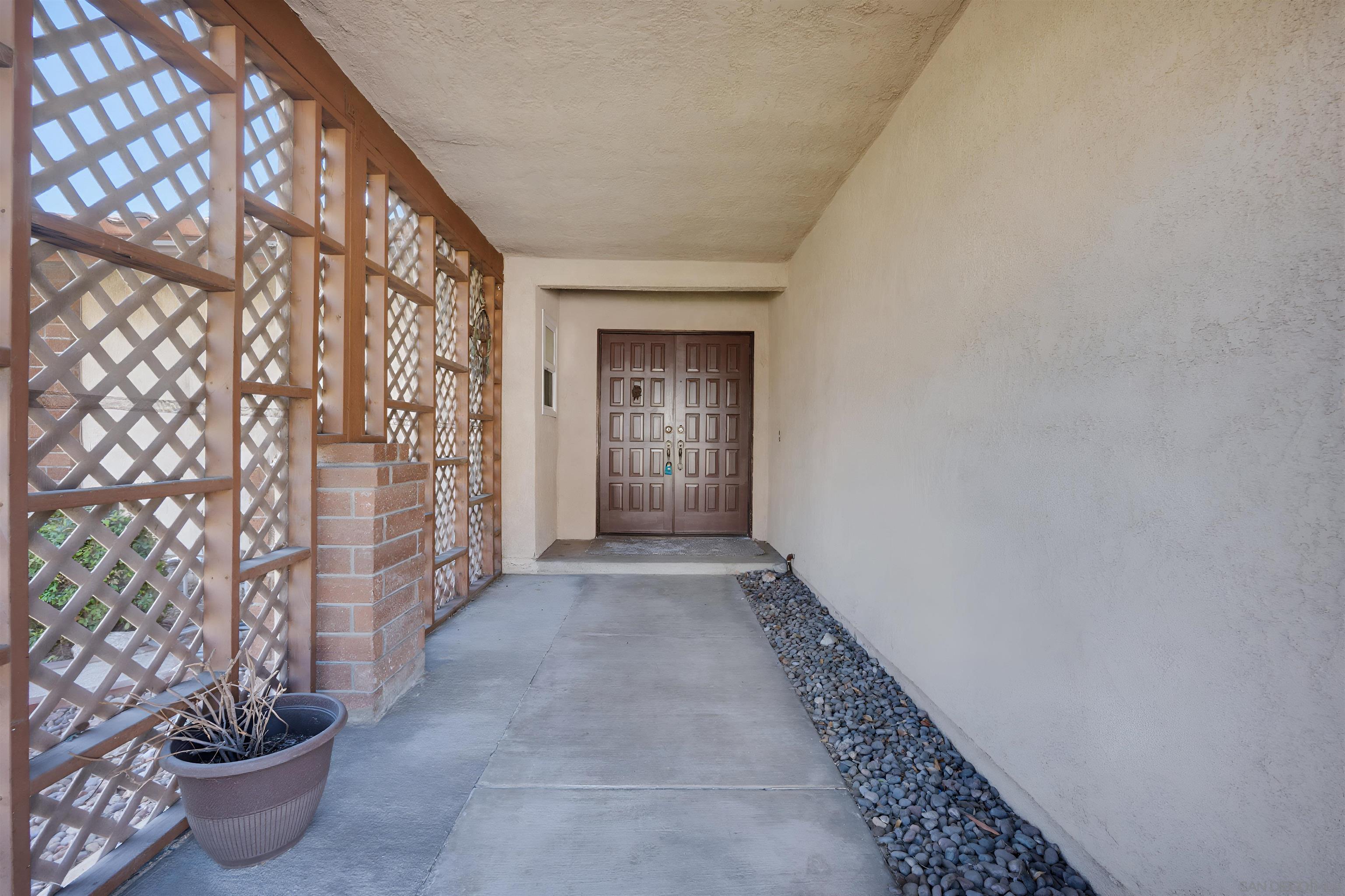 Detail Gallery Image 4 of 55 For 10365  Hidden Farm Rd, Rancho Cucamonga,  CA 91737 - 3 Beds | 2/1 Baths