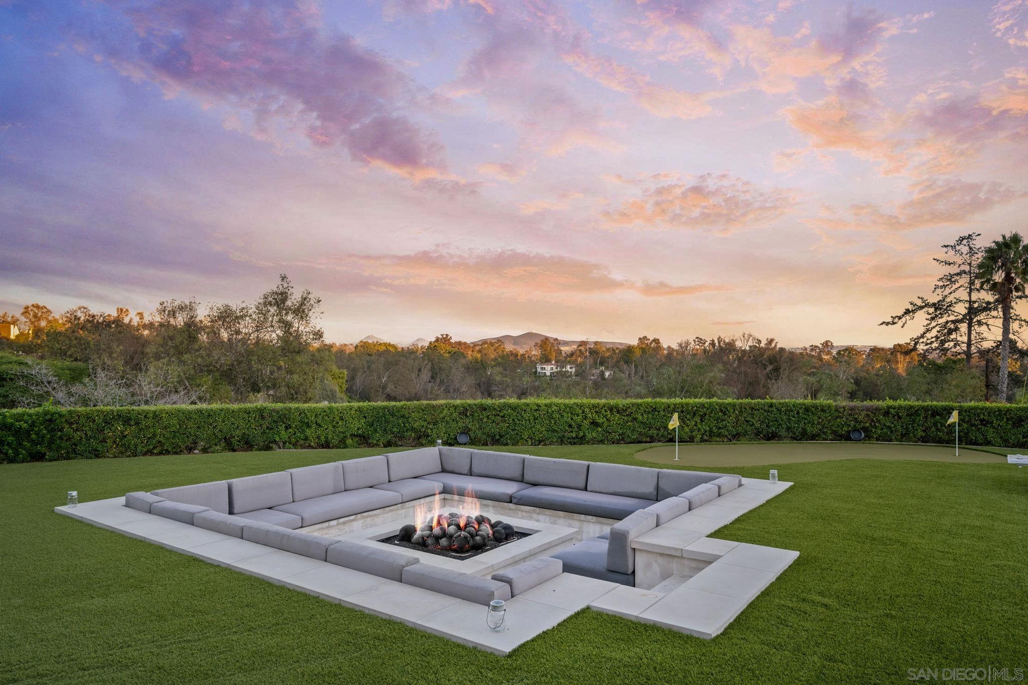 Detail Gallery Image 3 of 35 For 15550  El Camino Real, Rancho Santa Fe,  CA 92091 - 7 Beds | 8/1 Baths