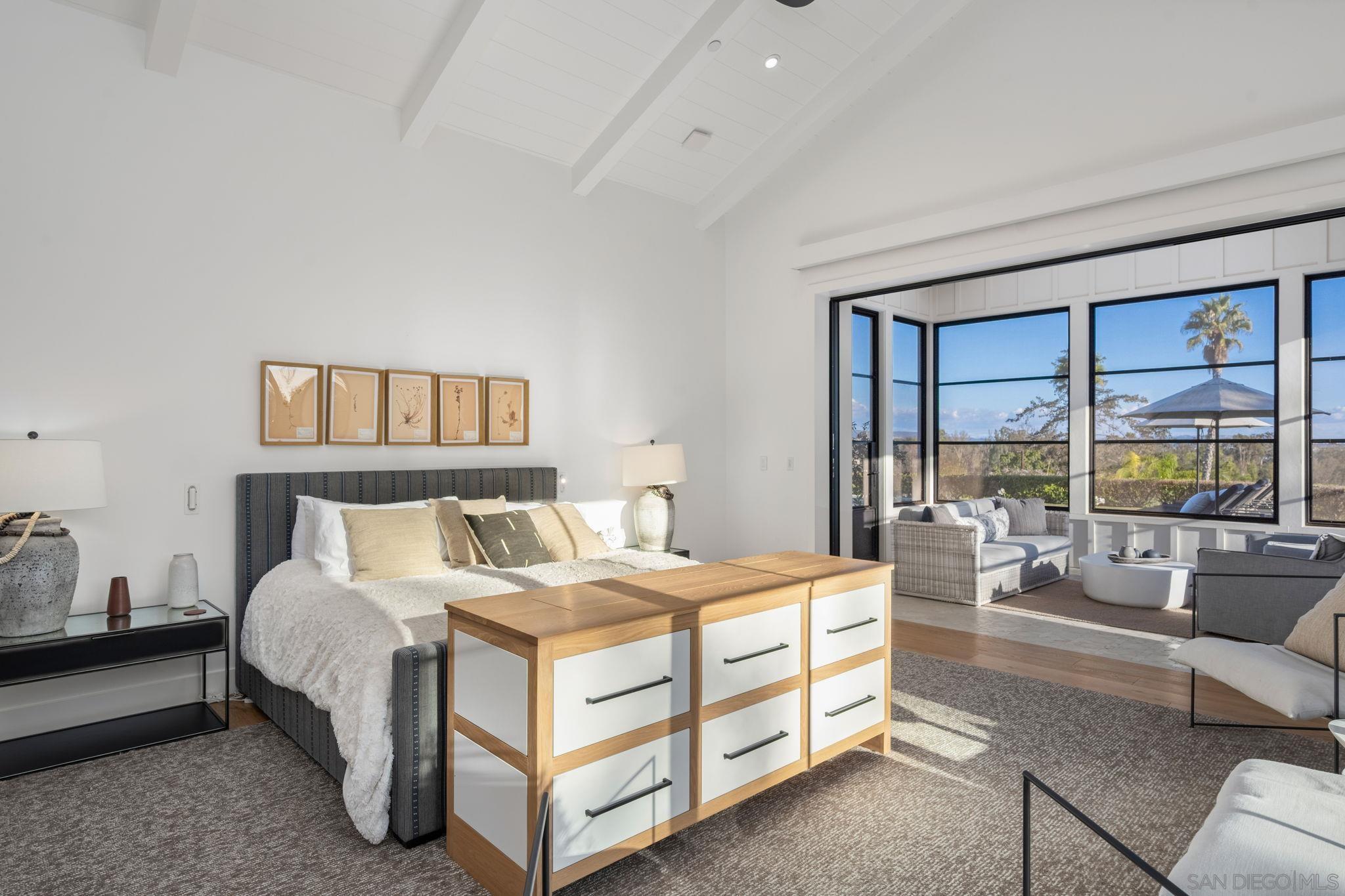 Detail Gallery Image 21 of 35 For 15550  El Camino Real, Rancho Santa Fe,  CA 92091 - 7 Beds | 8/1 Baths