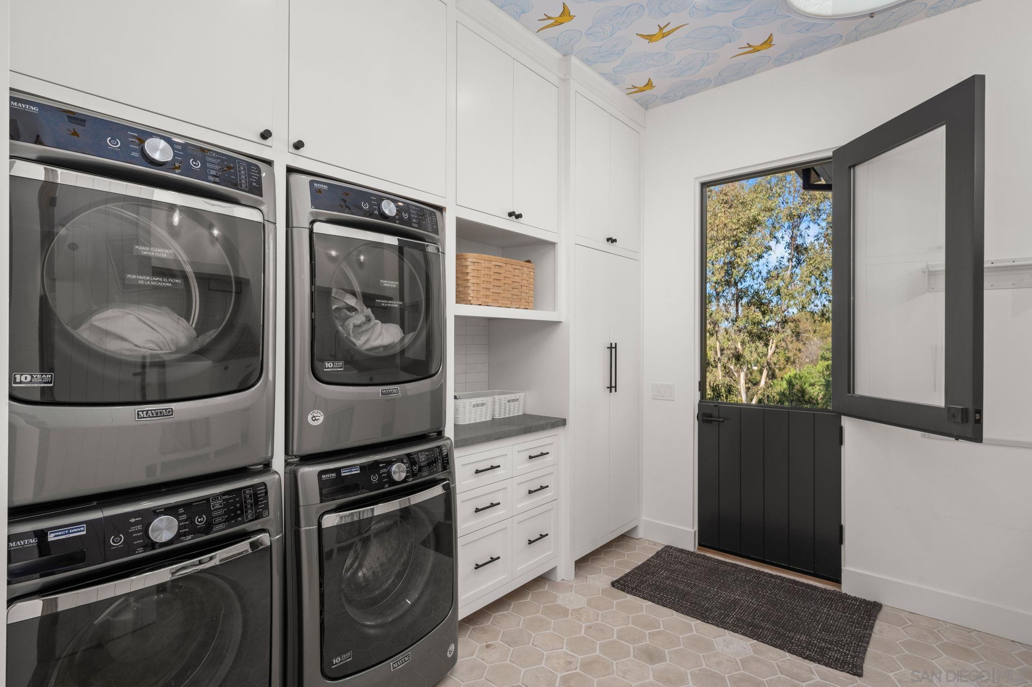 Detail Gallery Image 28 of 35 For 15550  El Camino Real, Rancho Santa Fe,  CA 92091 - 7 Beds | 8/1 Baths