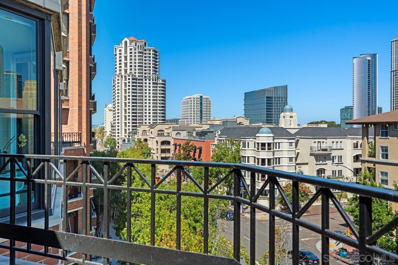 Detail Gallery Image 46 of 75 For 500 W Harbor Dr.  #624,  San Diego,  CA 92101 - 2 Beds | 2 Baths