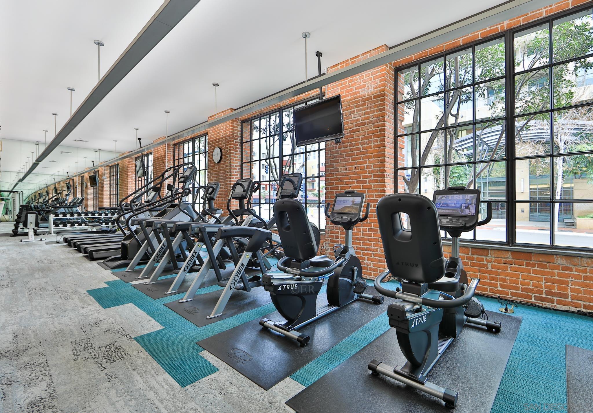 Detail Gallery Image 70 of 75 For 500 W Harbor Dr.  #624,  San Diego,  CA 92101 - 2 Beds | 2 Baths