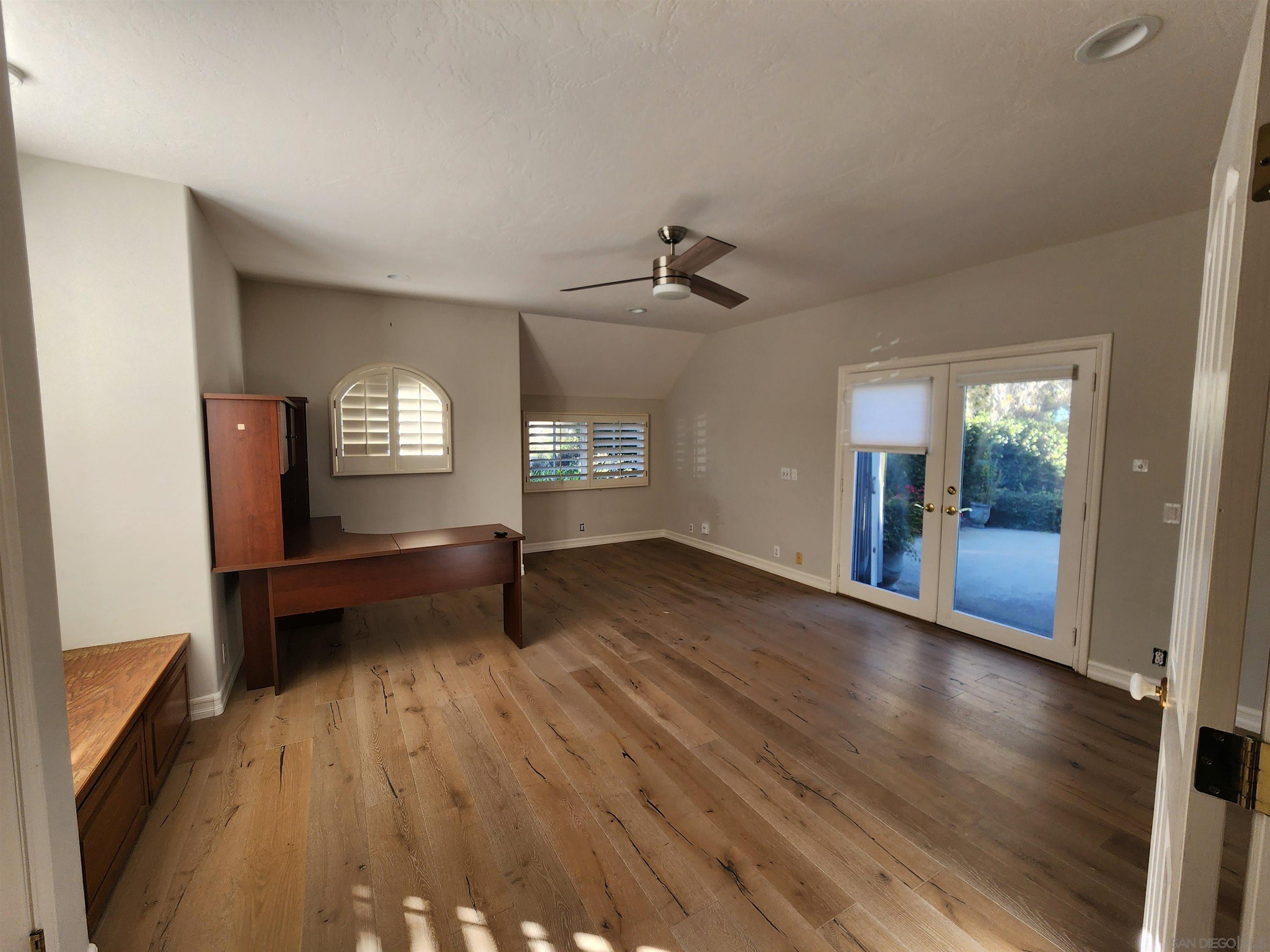 Detail Gallery Image 12 of 49 For 1402  via Mil Cumbres, Solana Beach,  CA 92075 - 6 Beds | 7/1 Baths