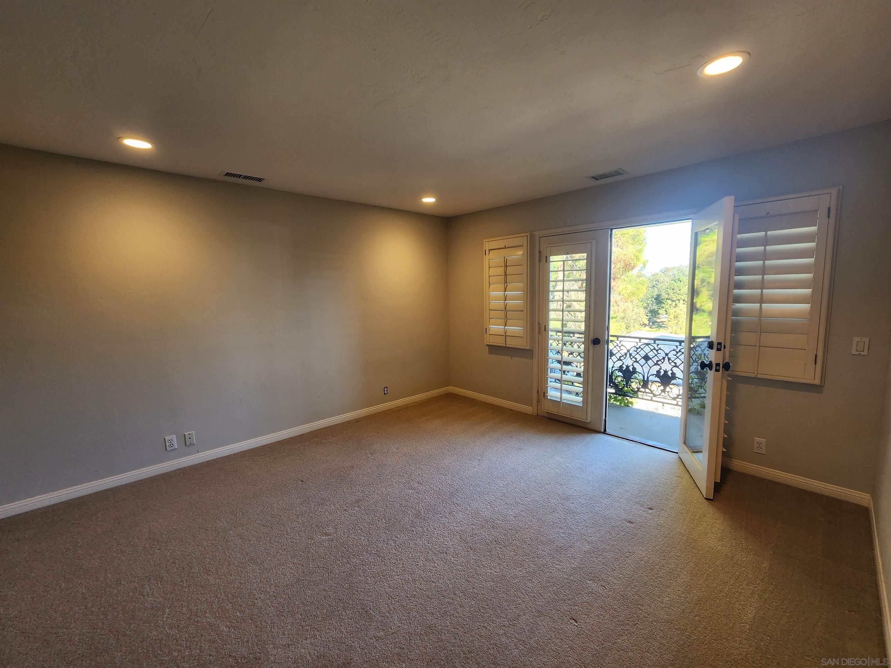 Detail Gallery Image 21 of 49 For 1402  via Mil Cumbres, Solana Beach,  CA 92075 - 6 Beds | 7/1 Baths