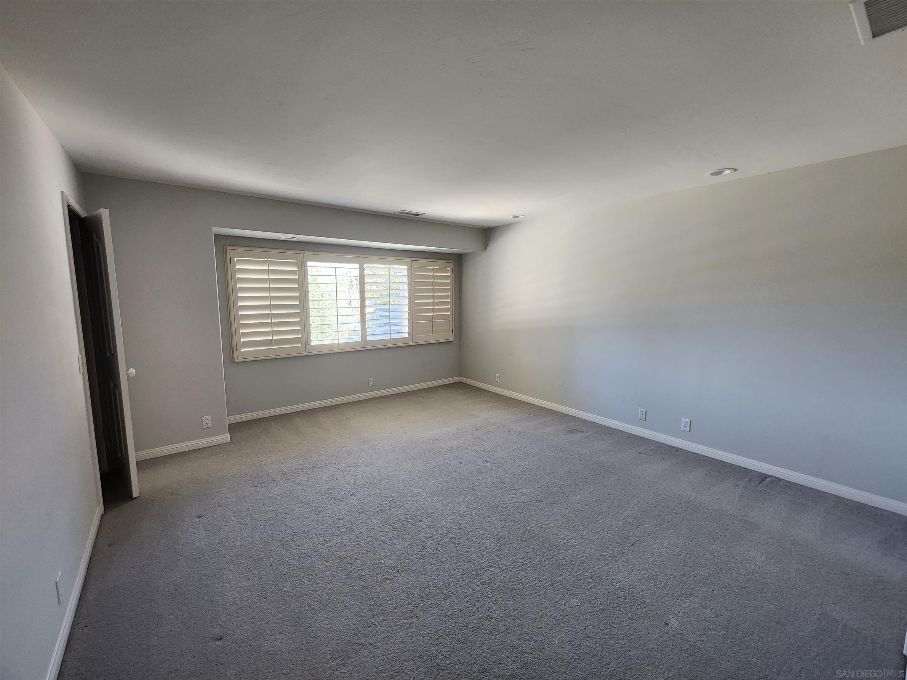 Detail Gallery Image 27 of 49 For 1402  via Mil Cumbres, Solana Beach,  CA 92075 - 6 Beds | 7/1 Baths