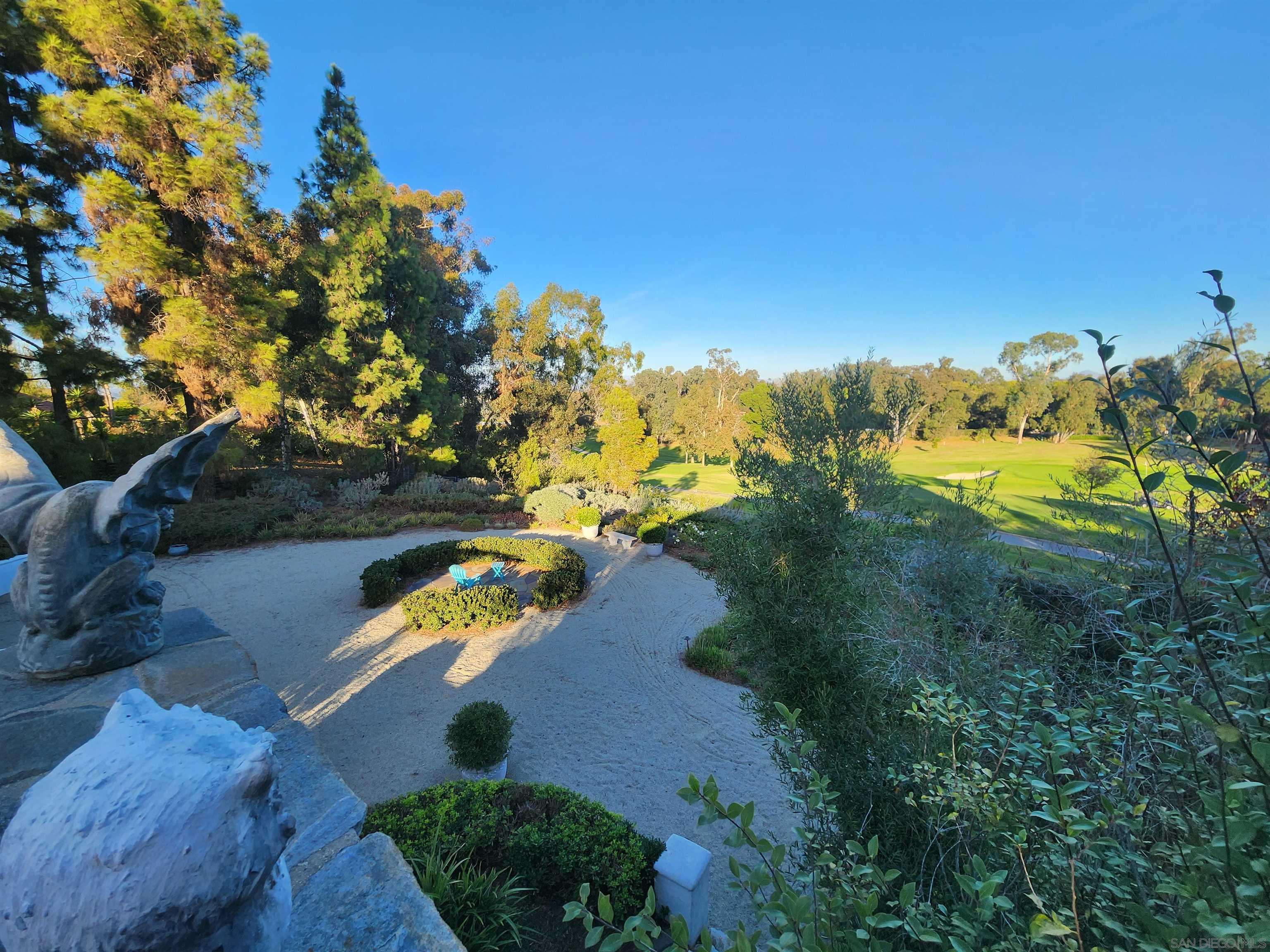 Detail Gallery Image 40 of 49 For 1402  via Mil Cumbres, Solana Beach,  CA 92075 - 6 Beds | 7/1 Baths
