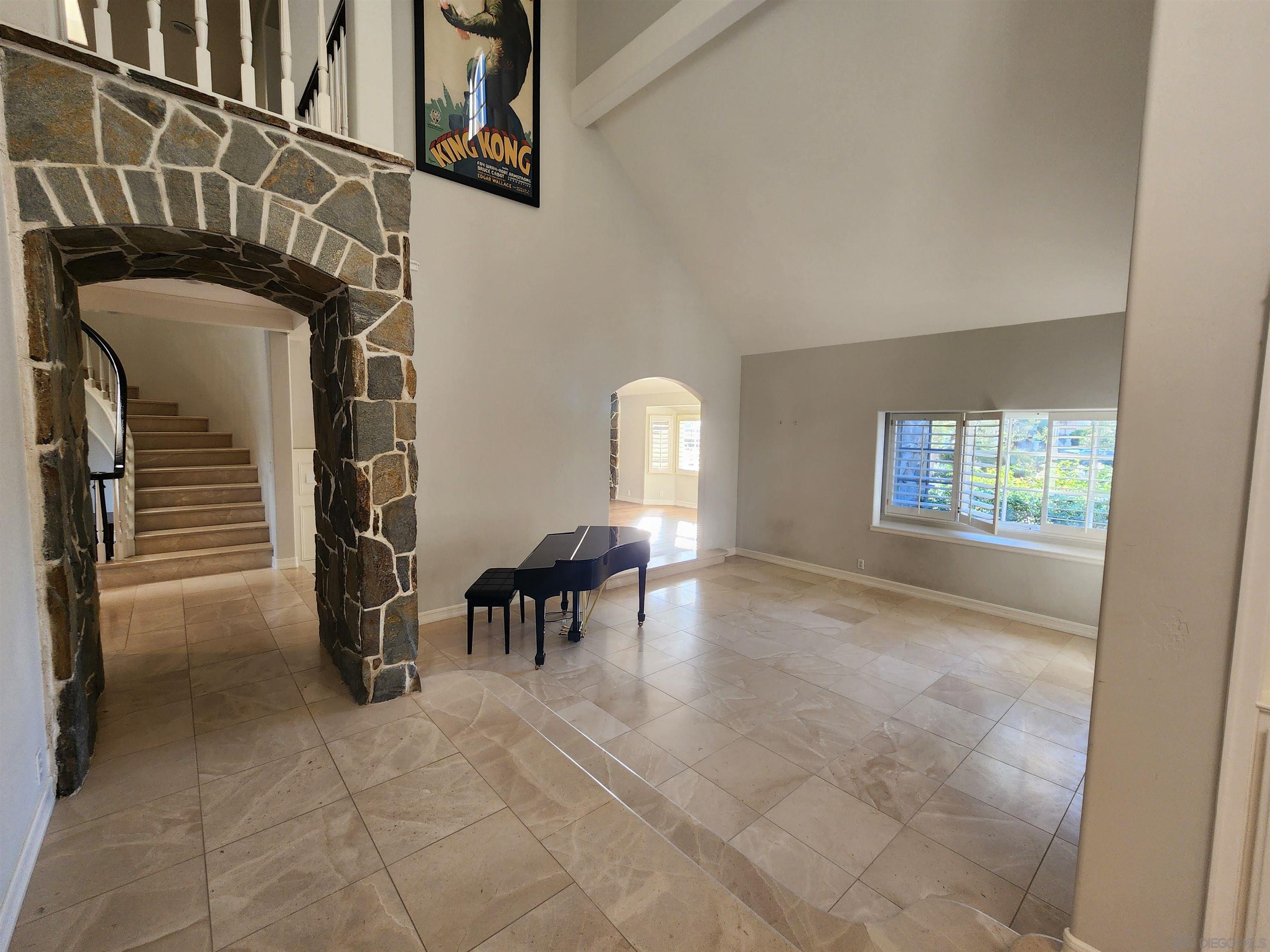Detail Gallery Image 7 of 49 For 1402  via Mil Cumbres, Solana Beach,  CA 92075 - 6 Beds | 7/1 Baths