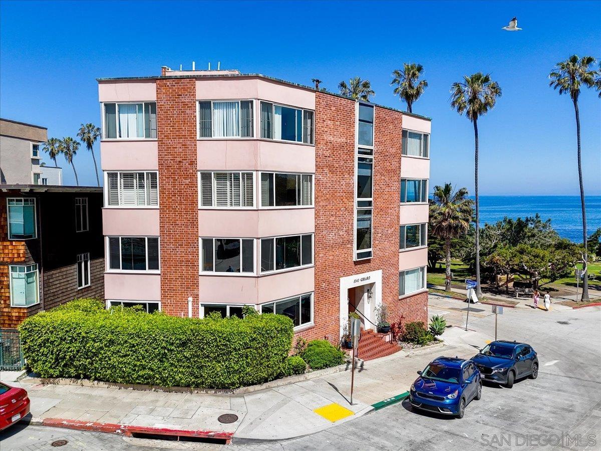 Detail Gallery Image 27 of 36 For 8040  Girard Ave  #1,  La Jolla,  CA 92037 - 2 Beds | 1 Baths