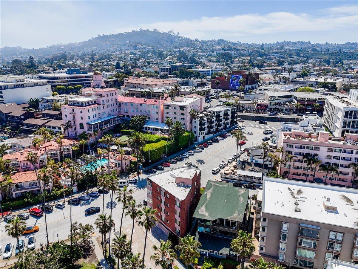 Detail Gallery Image 36 of 36 For 8040  Girard Ave  #1,  La Jolla,  CA 92037 - 2 Beds | 1 Baths