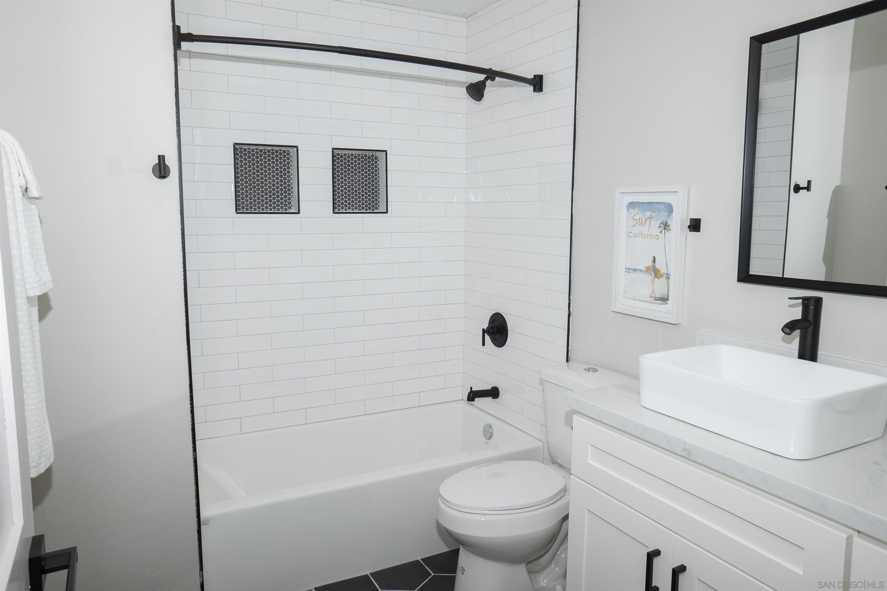 Detail Gallery Image 11 of 15 For 5548  Riley St, San Diego,  CA 92110 - – Beds | – Baths