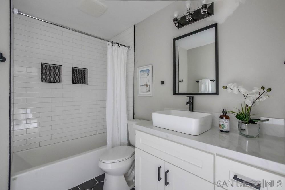 Detail Gallery Image 9 of 15 For 5548  Riley St, San Diego,  CA 92110 - – Beds | – Baths