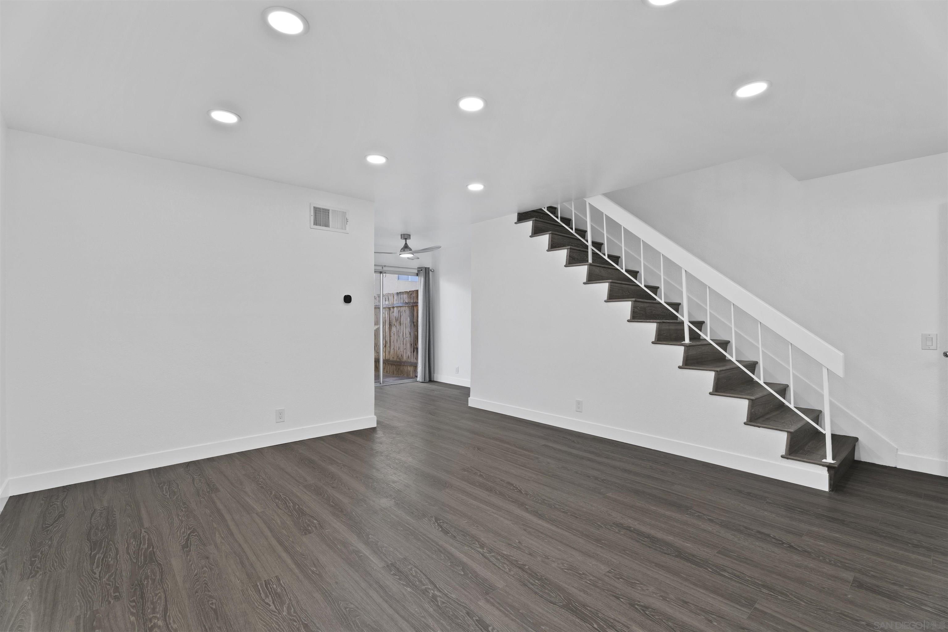 Detail Gallery Image 12 of 32 For 6765  Amherst St  #C,  San Diego,  CA 92115 - 2 Beds | 1/1 Baths