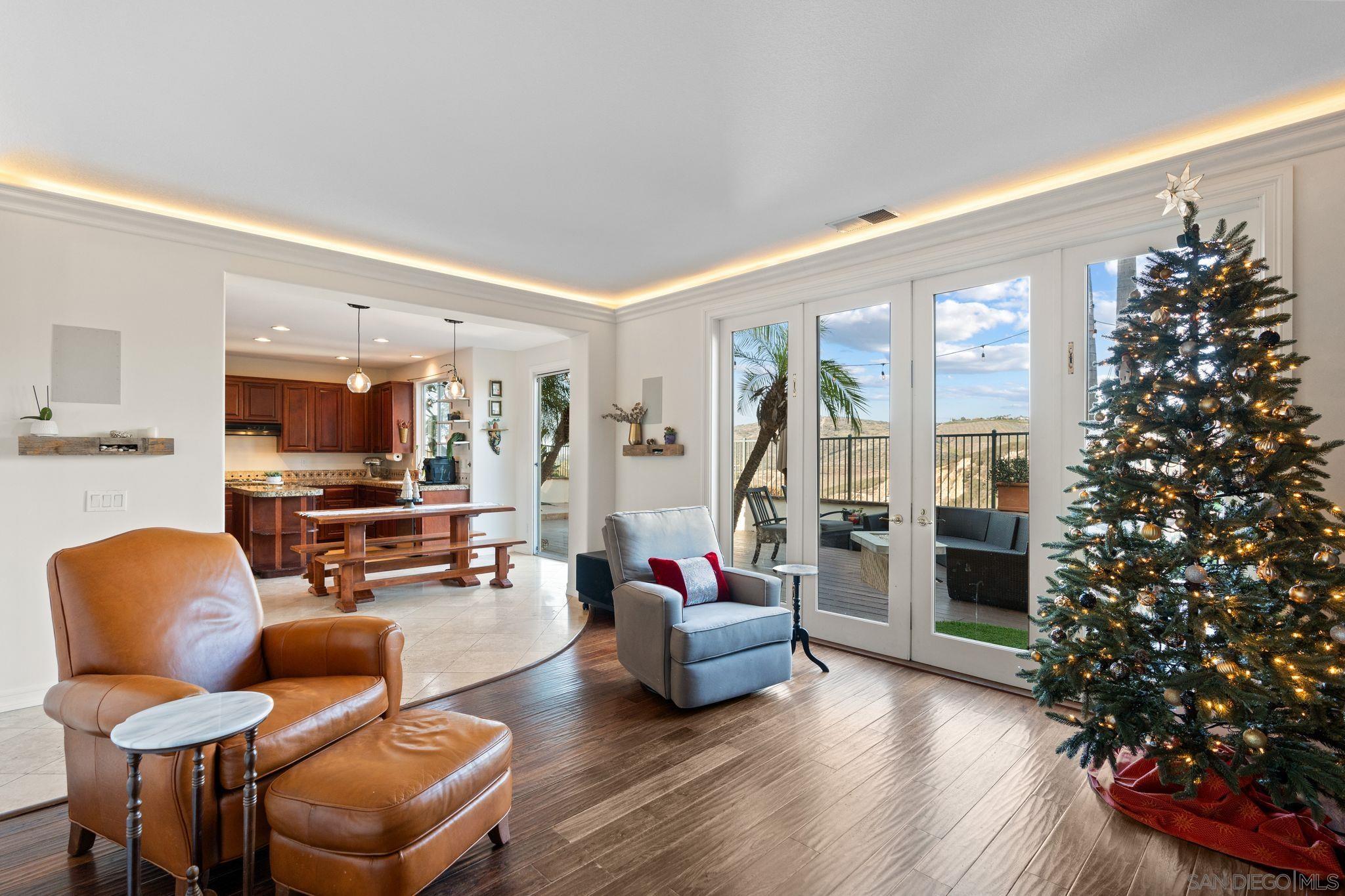 Detail Gallery Image 8 of 64 For 1664  Sagewood Way, San Marcos,  CA 92078 - 4 Beds | 3 Baths