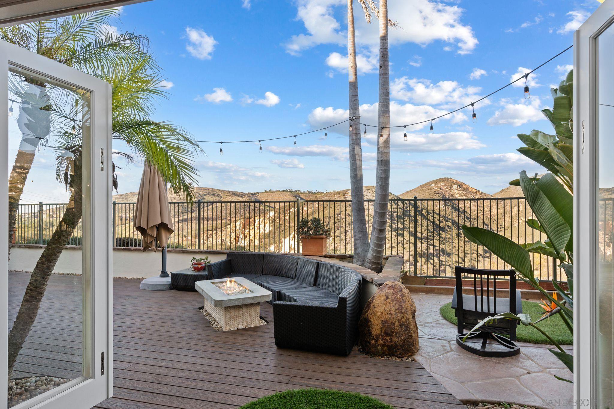 Detail Gallery Image 9 of 64 For 1664  Sagewood Way, San Marcos,  CA 92078 - 4 Beds | 3 Baths