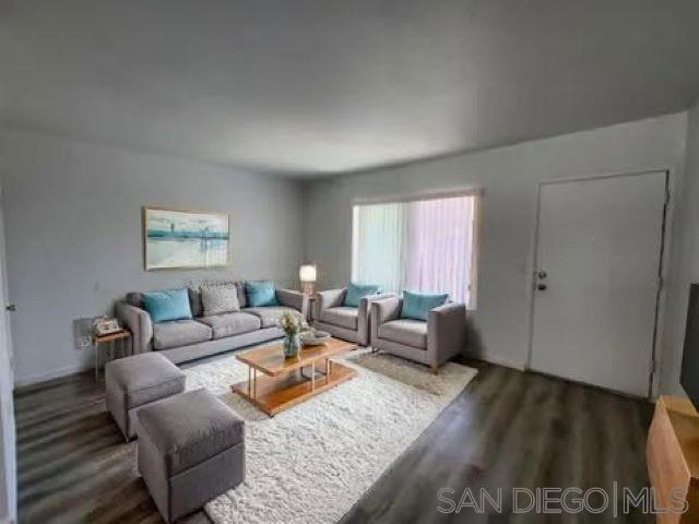 Detail Gallery Image 3 of 10 For 5341  Rex Avenue, Unit 4, San Diego,  CA 92105 - 2 Beds | 1 Baths
