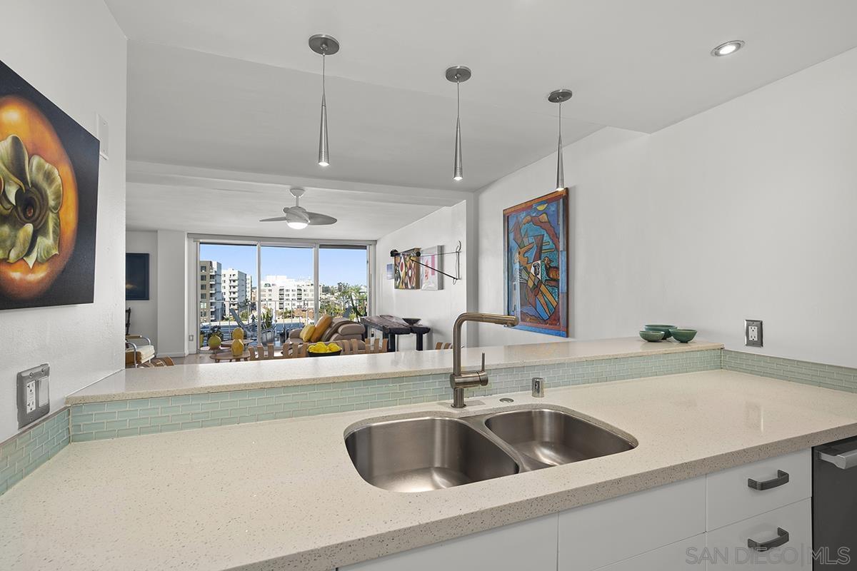 Detail Gallery Image 17 of 56 For 3634  7th Avenue  8e,  San Diego,  CA 92103 - 4 Beds | 2 Baths
